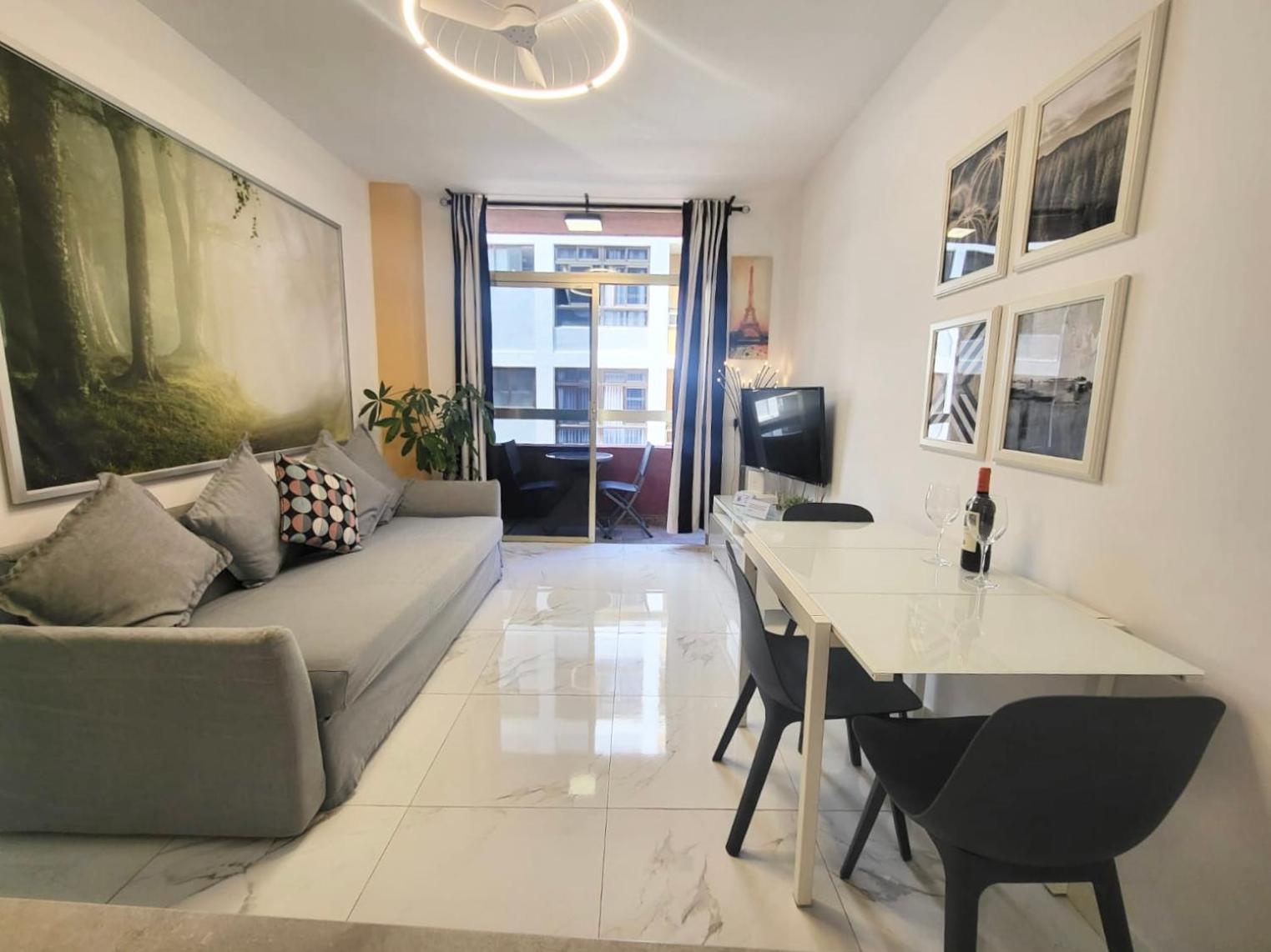 Apartamento New 2 Bedrooms Gold Flat At Canteras With Balcony And Free Parking Las Palmas de Gran Canaria
