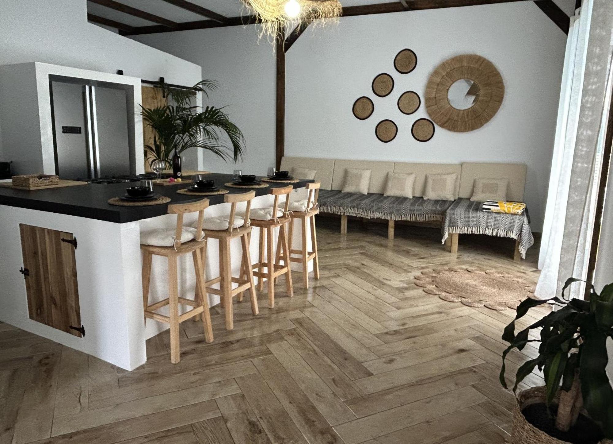 Ocean Breeze Villa *