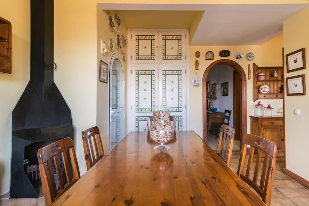 Villa Magnifica Con Piscina Y Barbacoa *