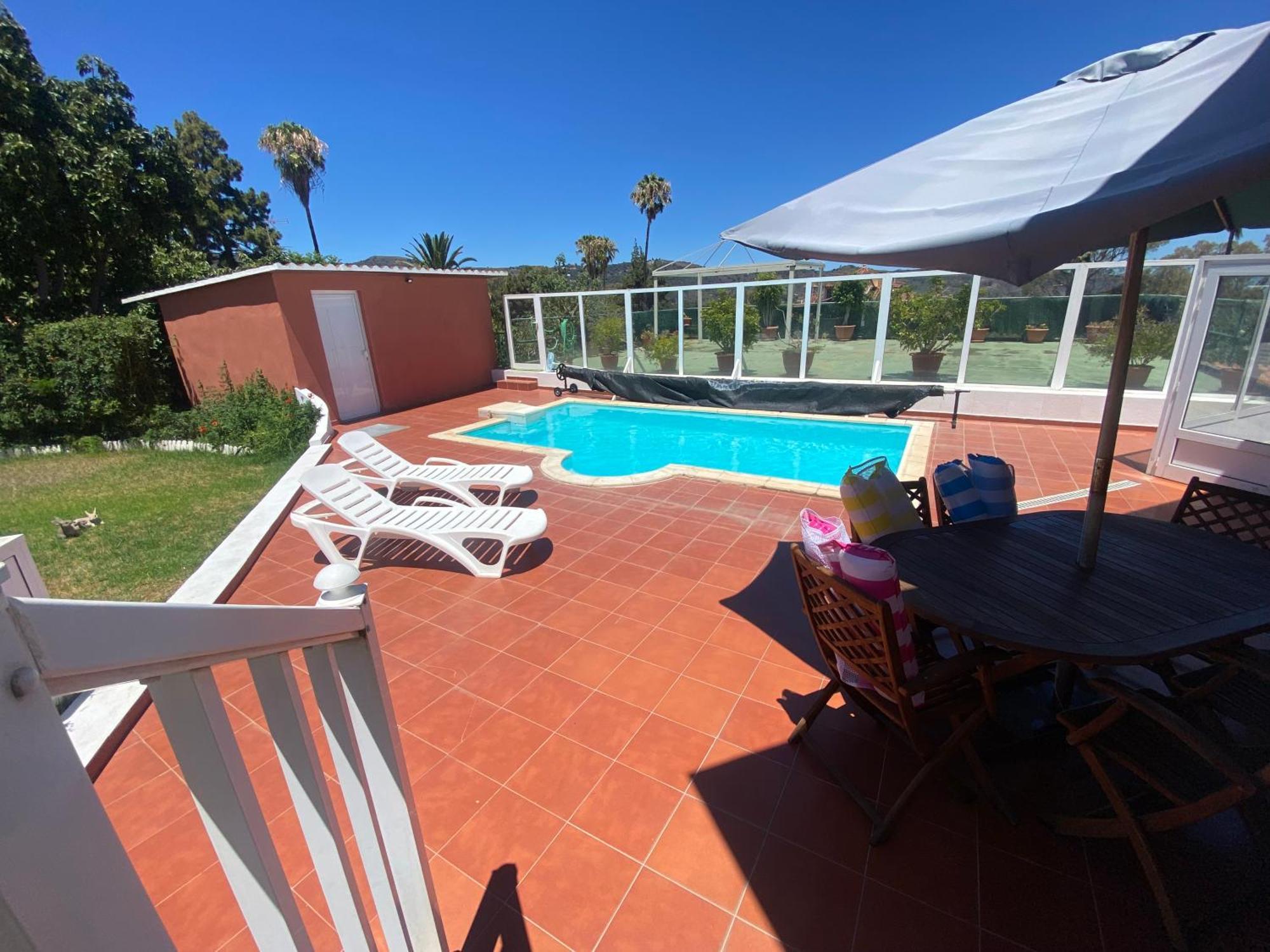 Magnifica Con Piscina Y Barbacoa Villa