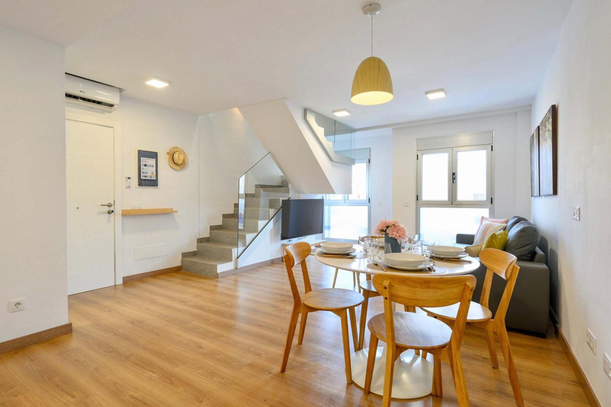 Brand New Spacious Duplex 100m From The Las Palmas de Gran Canaria