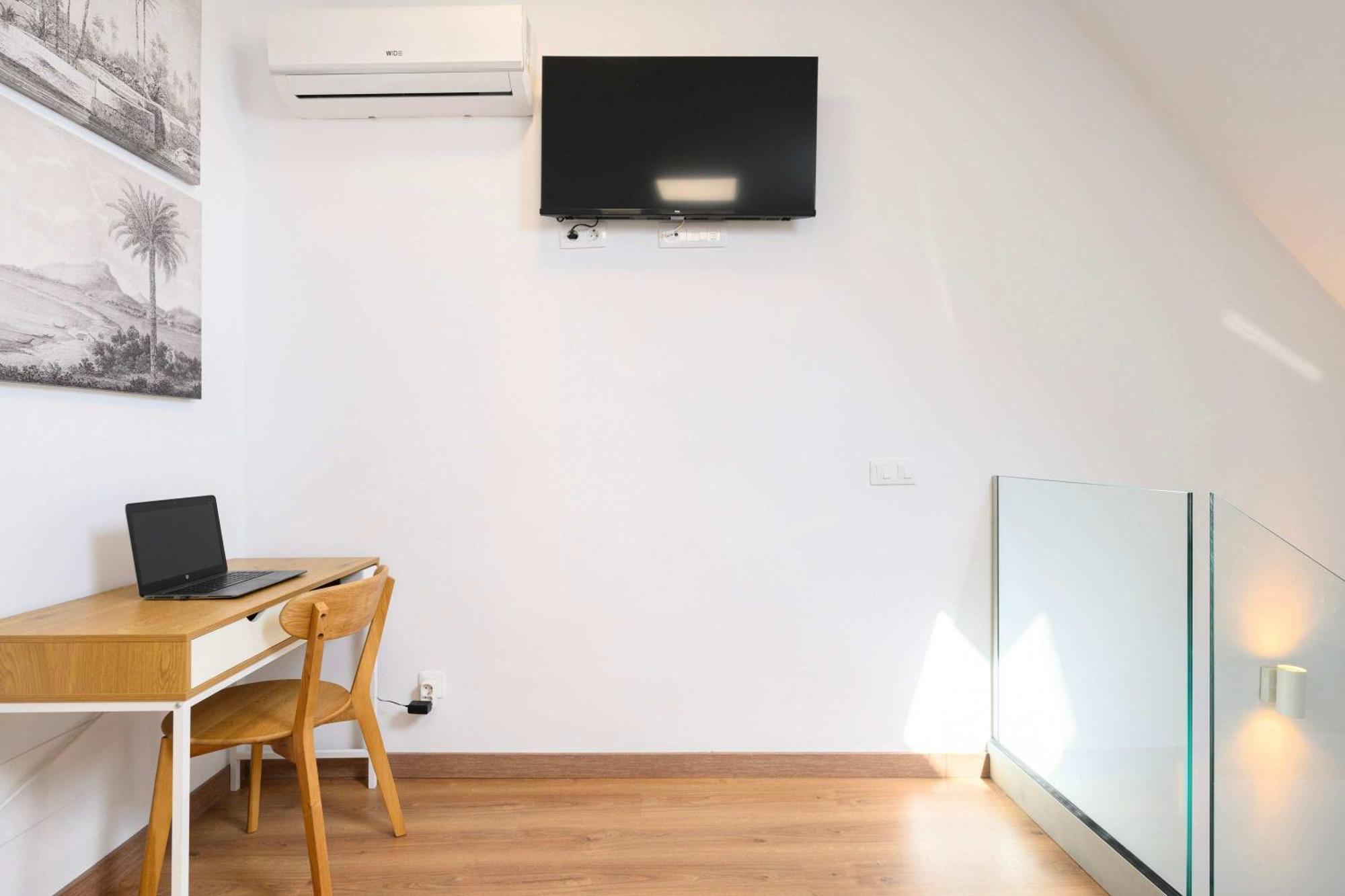 Brand New Spacious Duplex 100m From The Appartamento