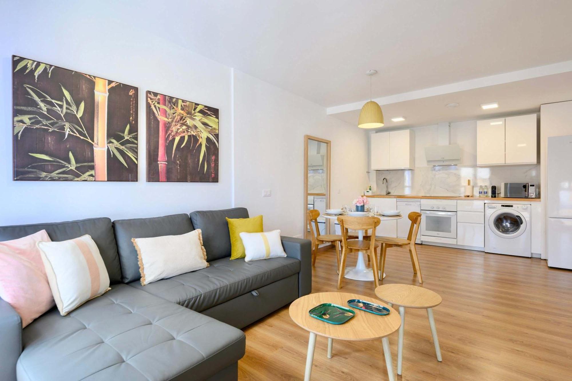 Brand New Spacious Duplex 100m From The