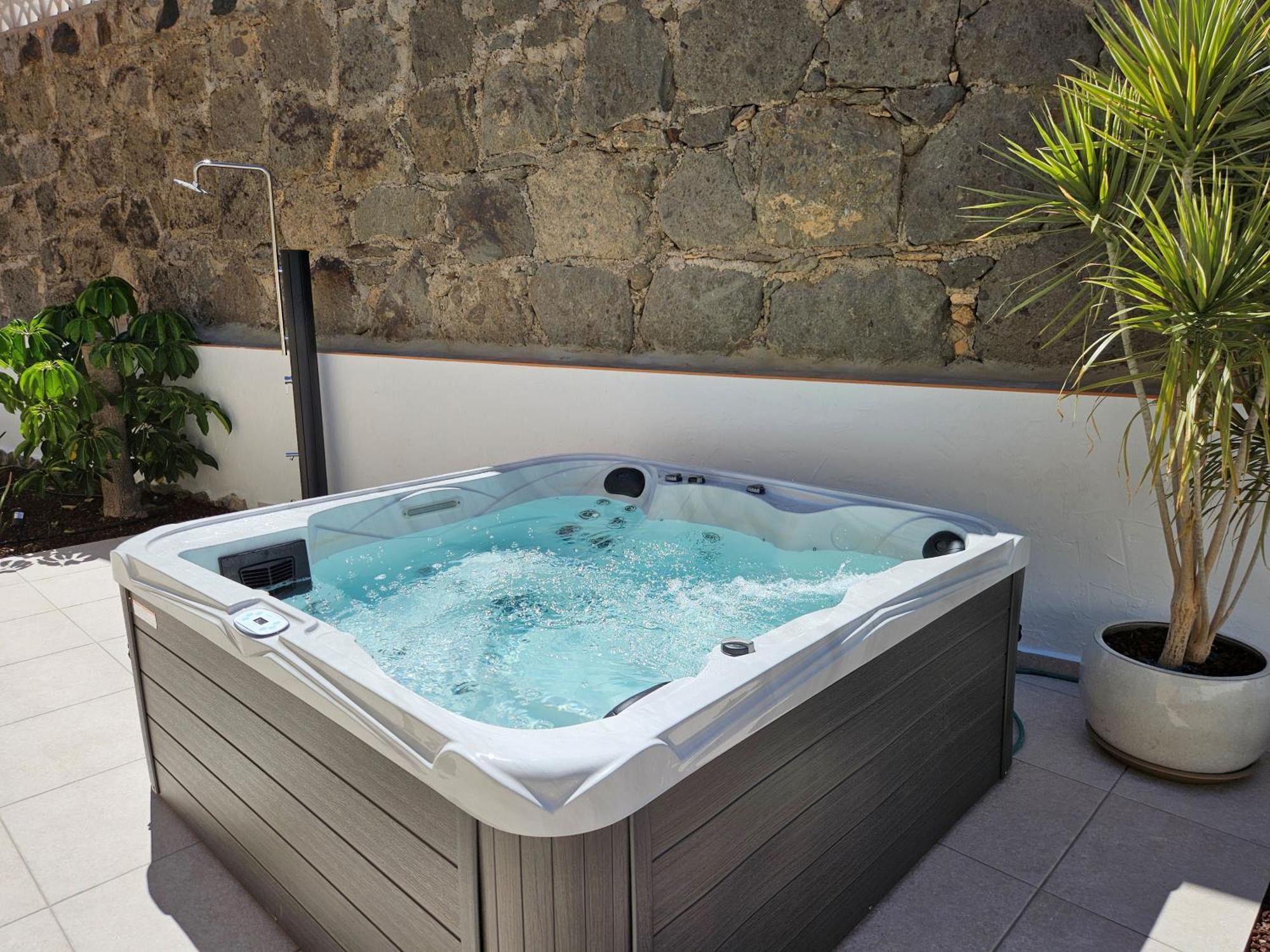 Casa vacanze Casa Yucca - Luxury With Jacuzzi *