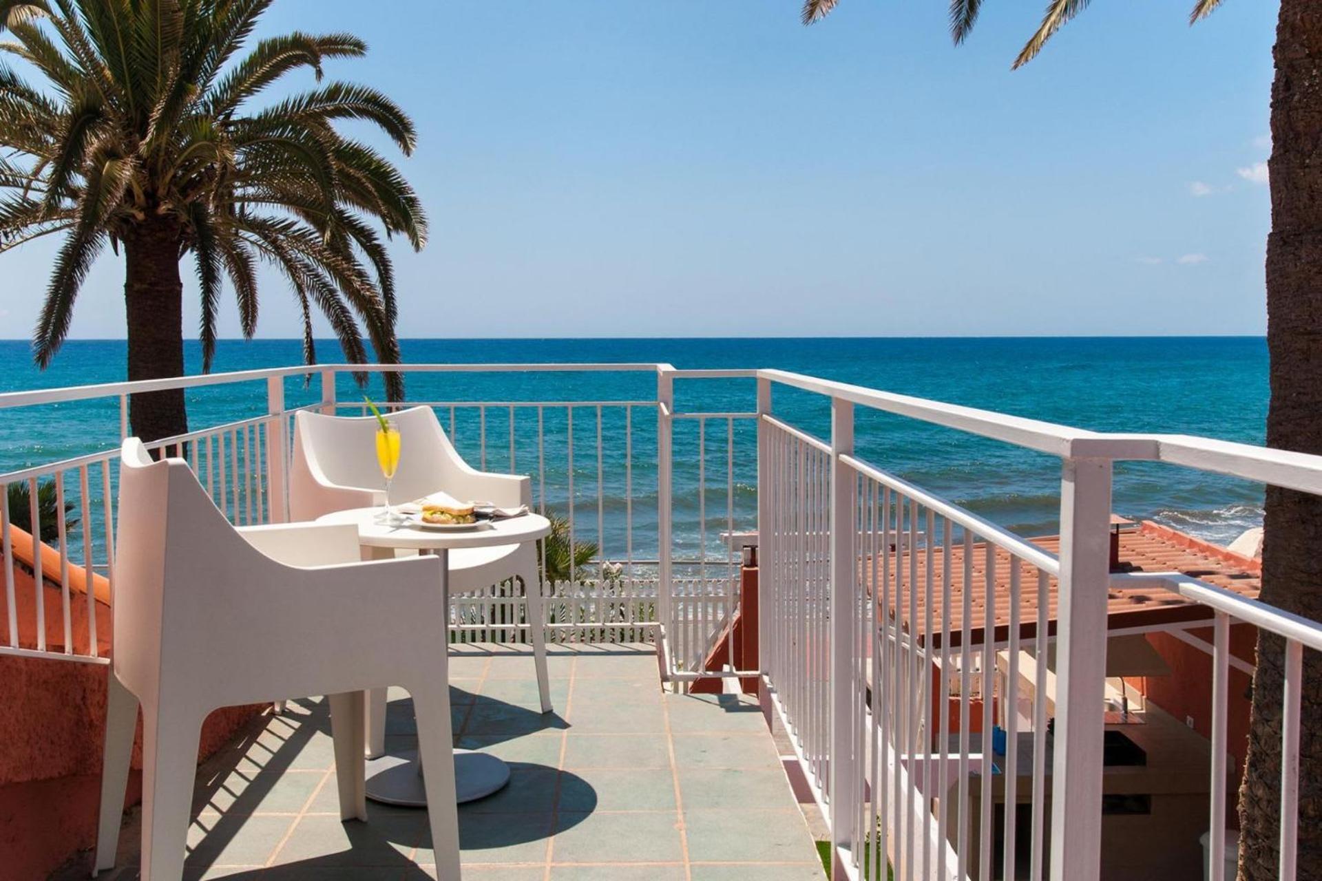 5-bedroom Oceanfront With Private Pool *