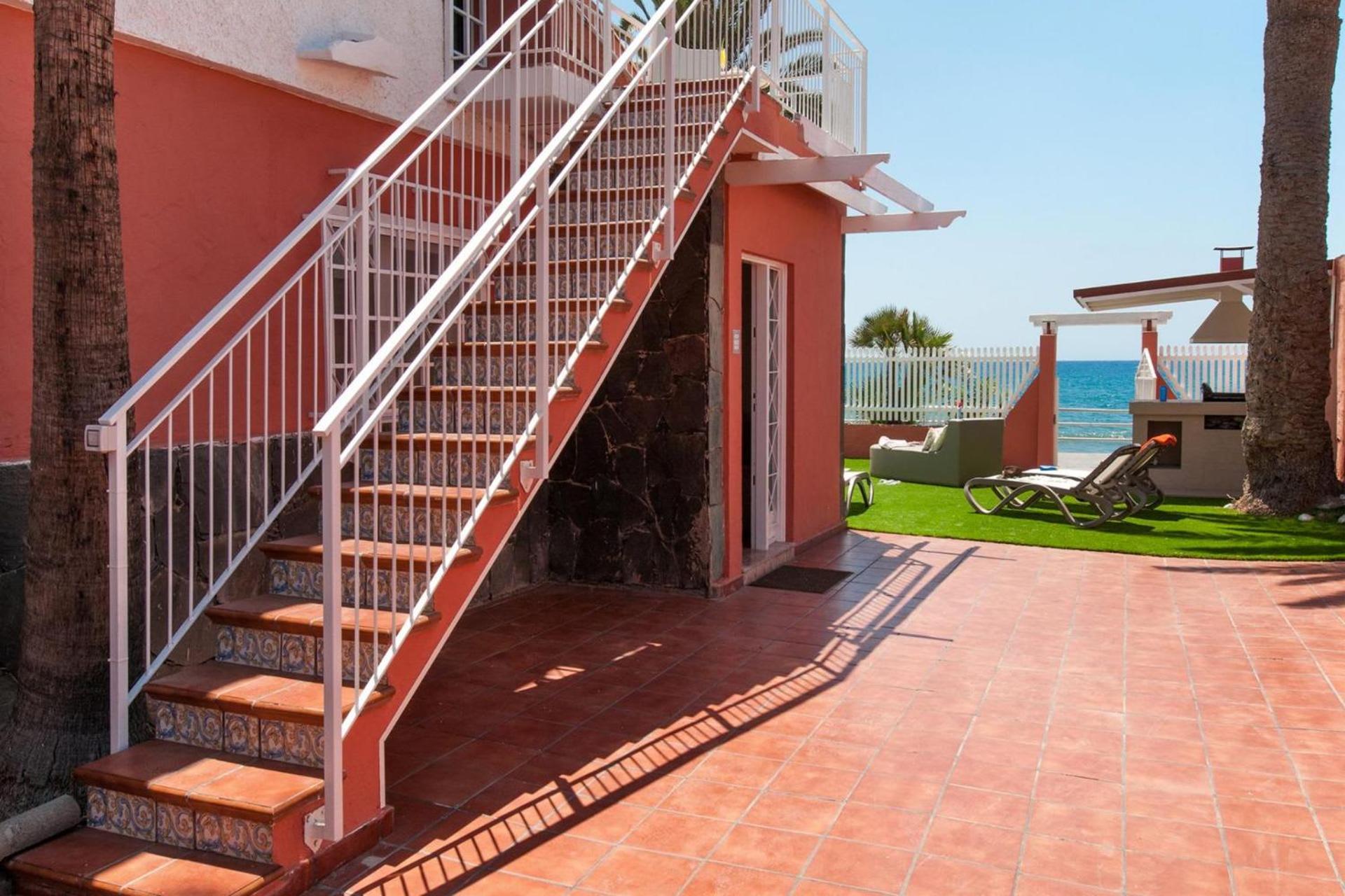 5-bedroom Oceanfront With Private Pool Villa