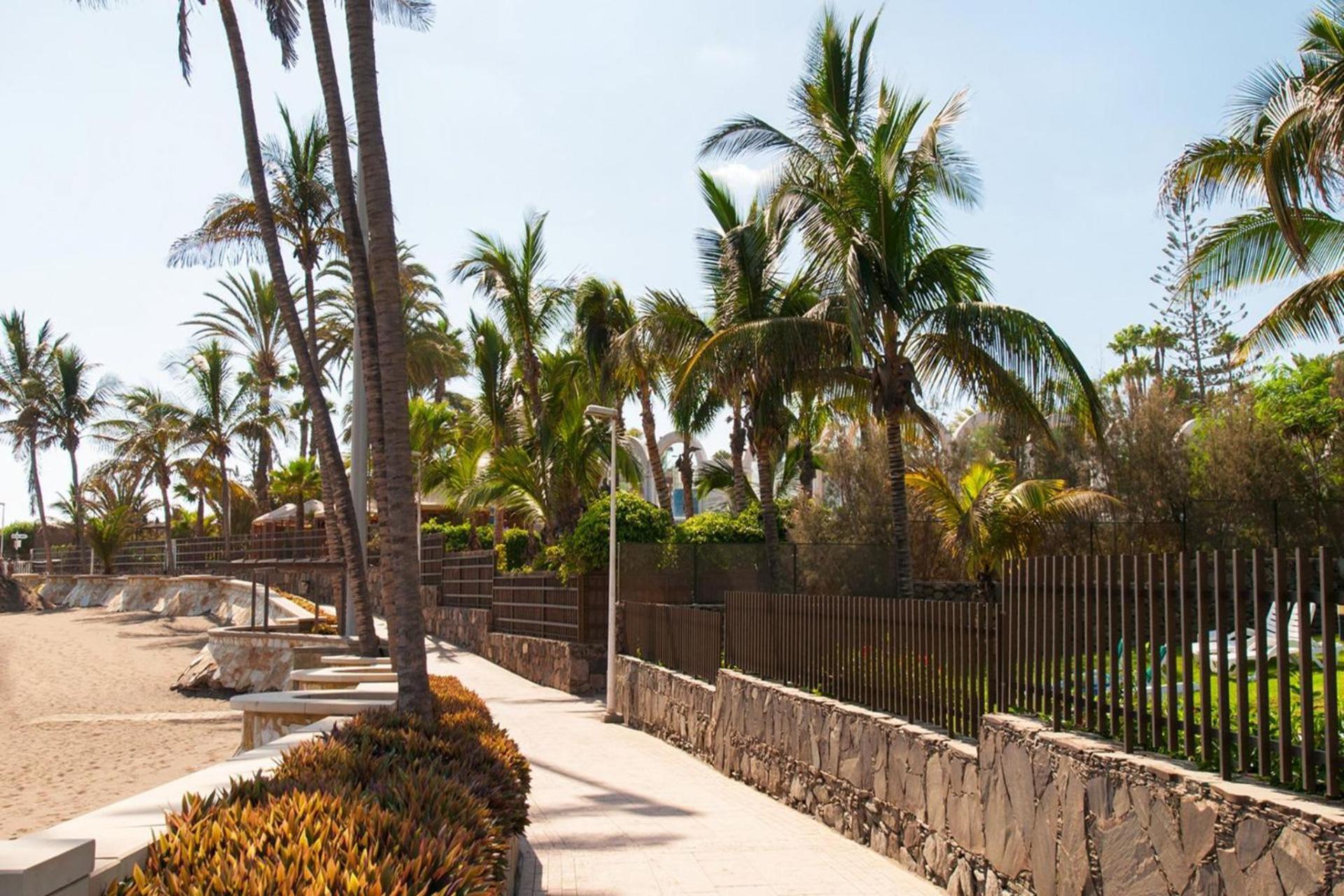 5-bedroom Oceanfront With Private Pool Villa *