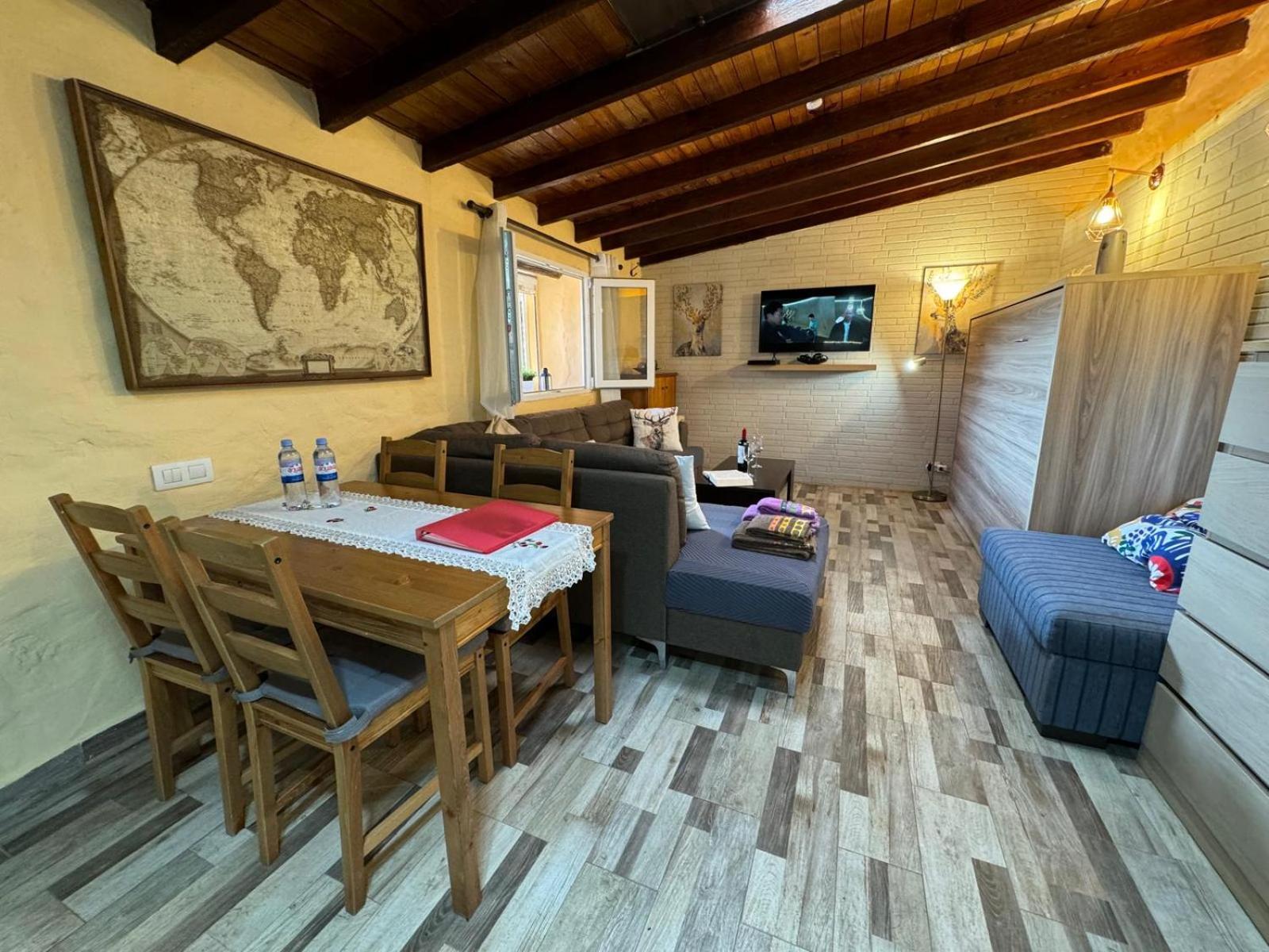 La Casita De Claudia Apartamento Aguatona