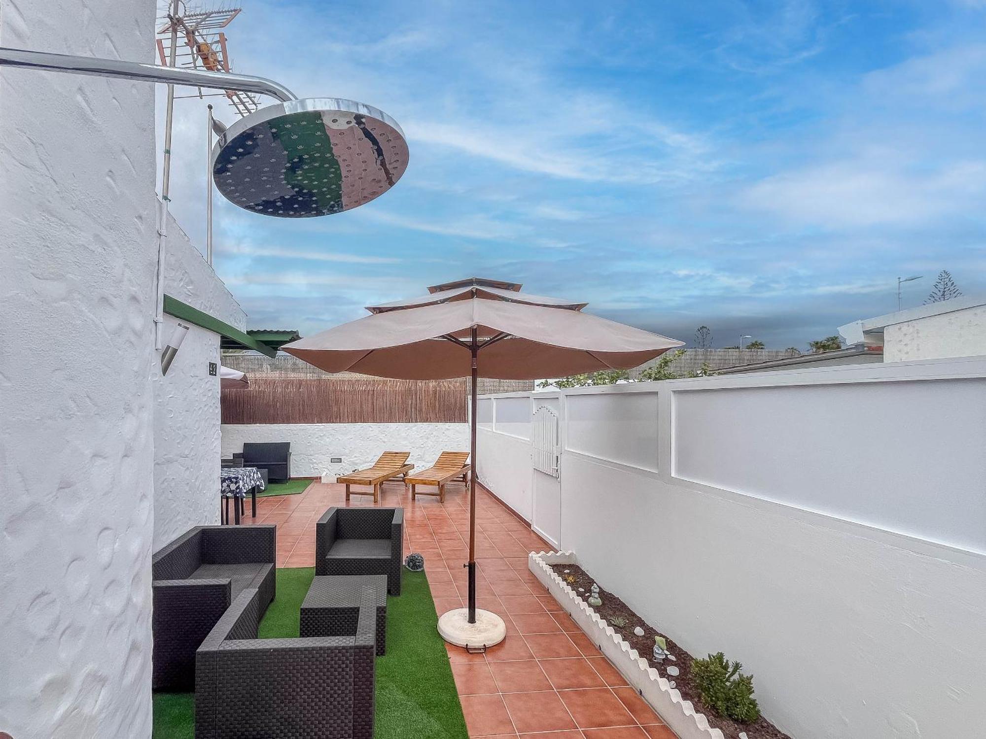Private Chill-out Terrace - Pool *