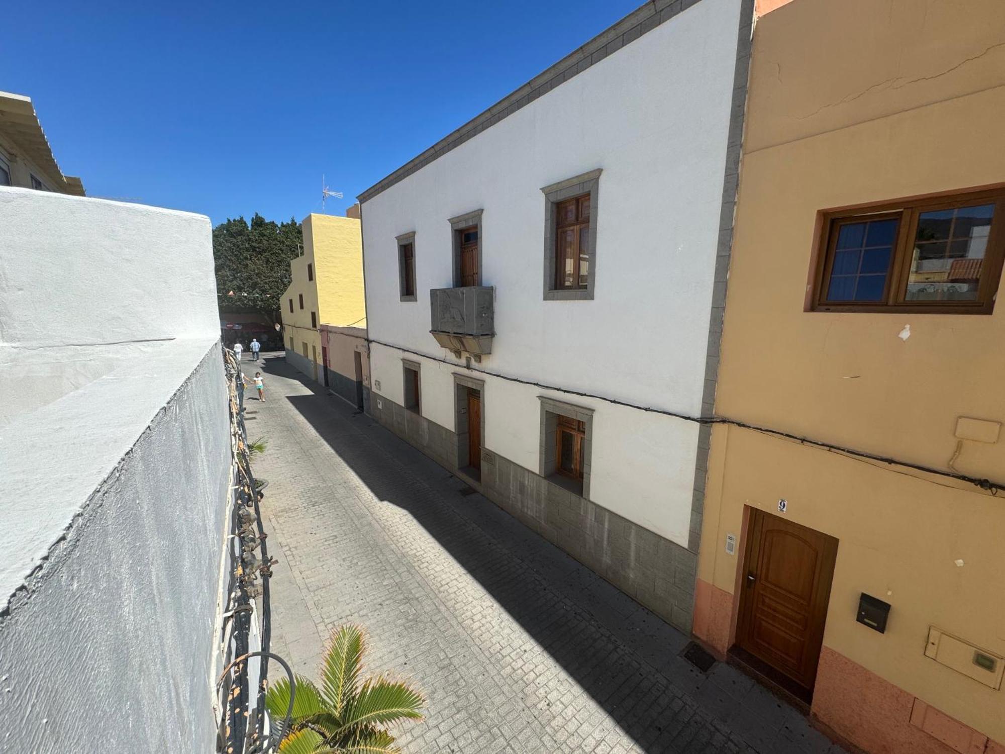 Casa En Con Terraza, Barbacoa Y Aire Acondicionado *
