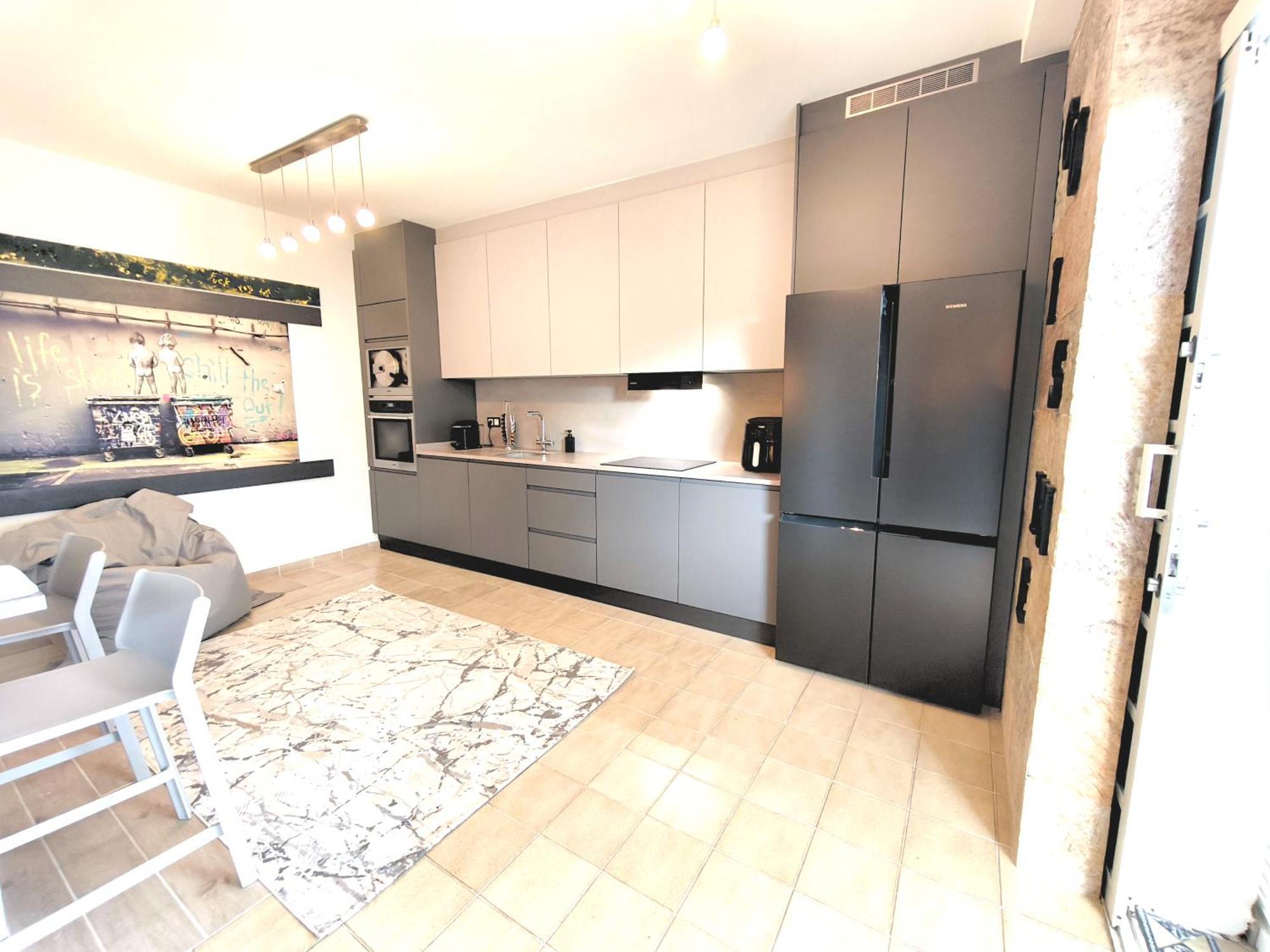 Casa vacanze Rooftop Pamro - Private Jacuzzi - Fitness Area - Free Wifi - Air Conditioner - Pool - Modern & Comfortable - Sunnygolf