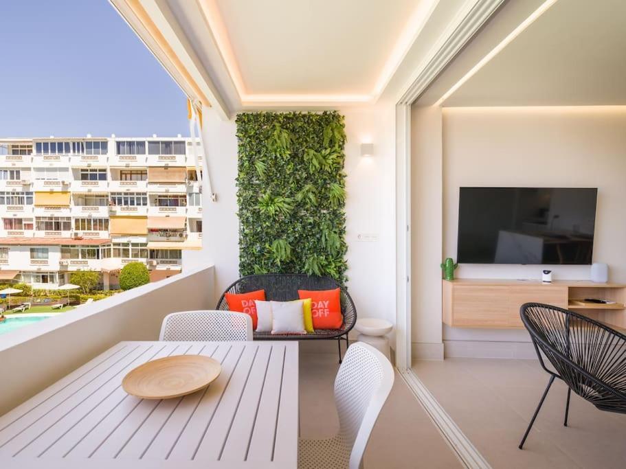 Freshly Renovated, Walk To Yumbo, Shops & Dining San Bartolomé