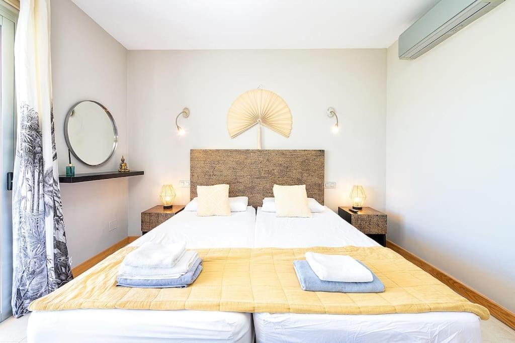 Calma Ii By Tenproperties Villa