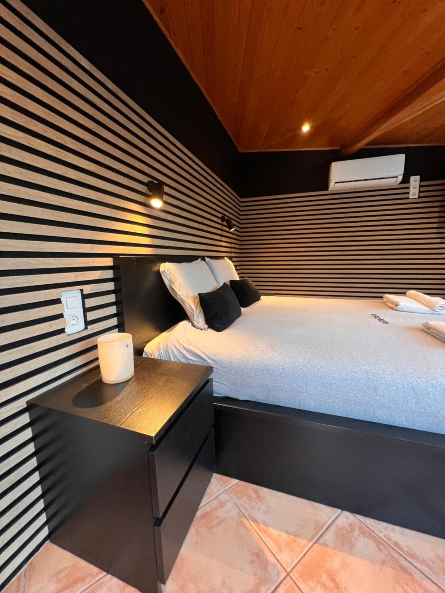 Studio Bed-room In Quiet Montain - Swimming Pool, Jacuzzi, Wifi, Tv Outdoor Chill Out - La Lezardiere San Bartolomé