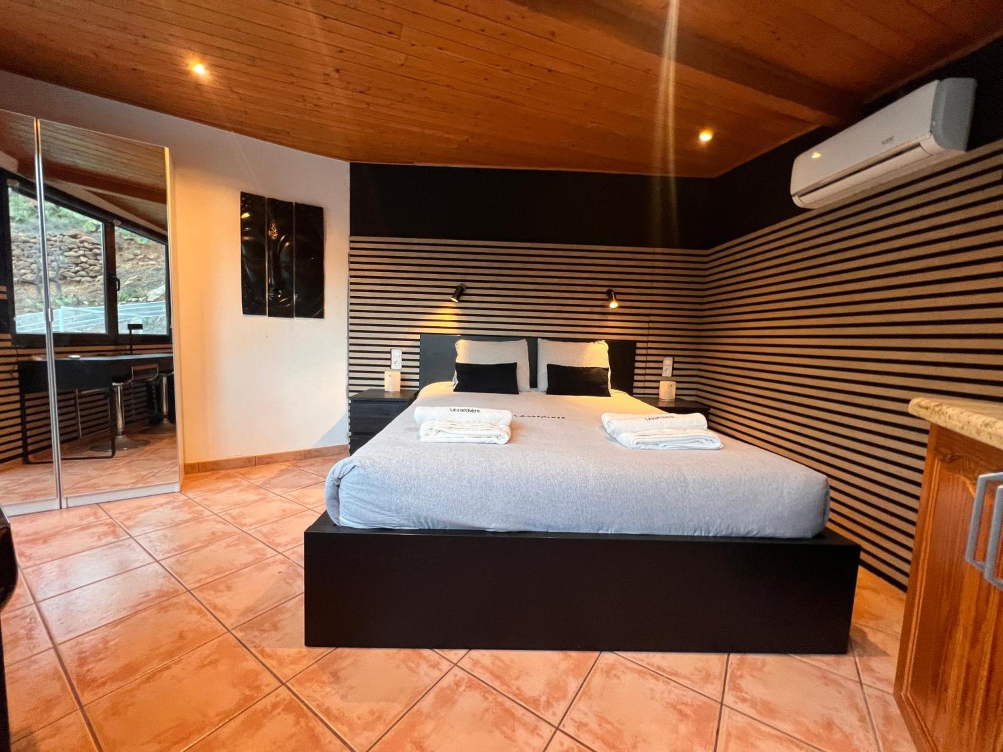 Studio Bed-room In Quiet Montain - Swimming Pool, Jacuzzi, Wifi, Tv Outdoor Chill Out - La Lezardiere Apartamento