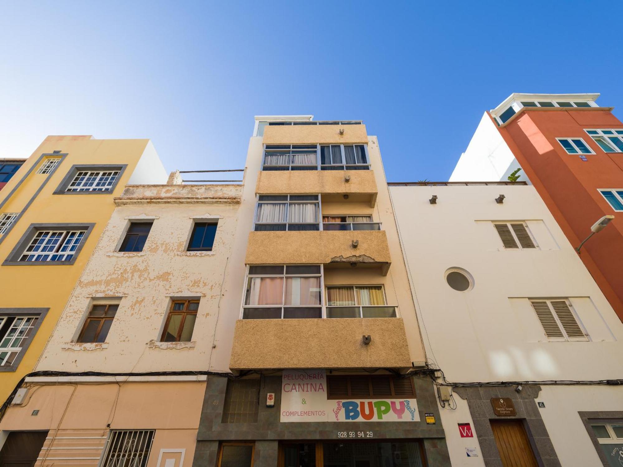 Atico Con Terraza Privada En Mesa Y Lopez