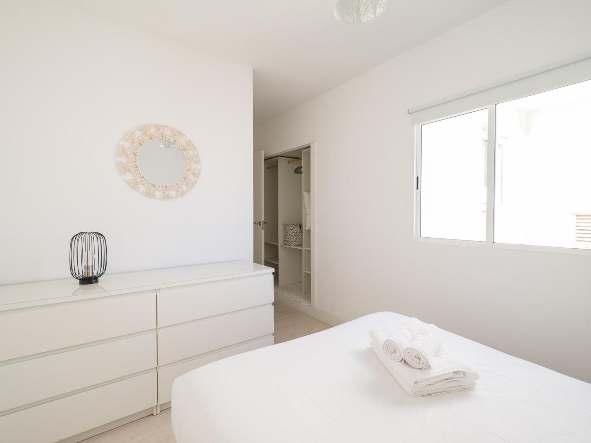 Atico Con Terraza Privada En Mesa Y Lopez *