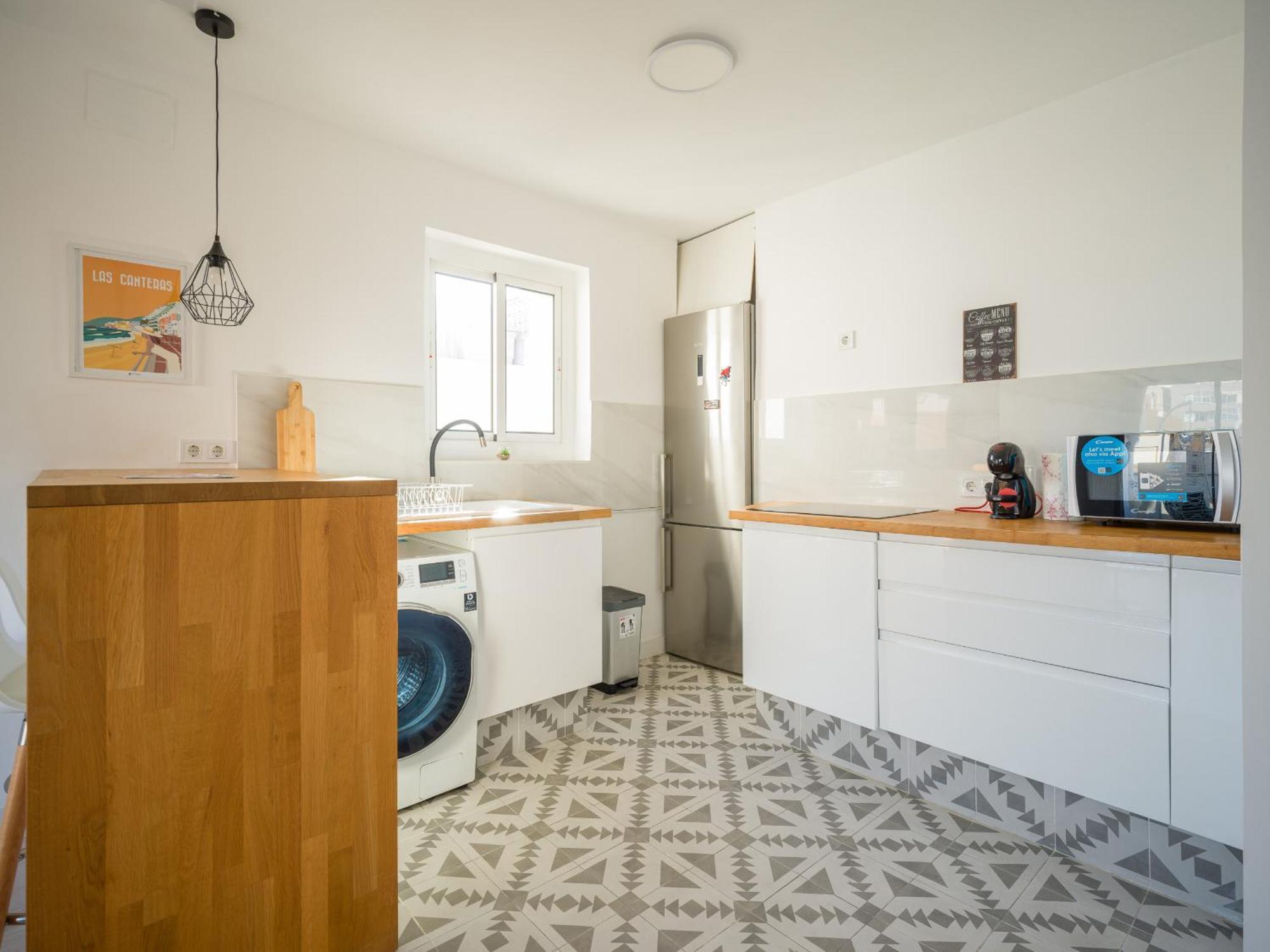 Atico Con Terraza Privada En Mesa Y Lopez Apartamento