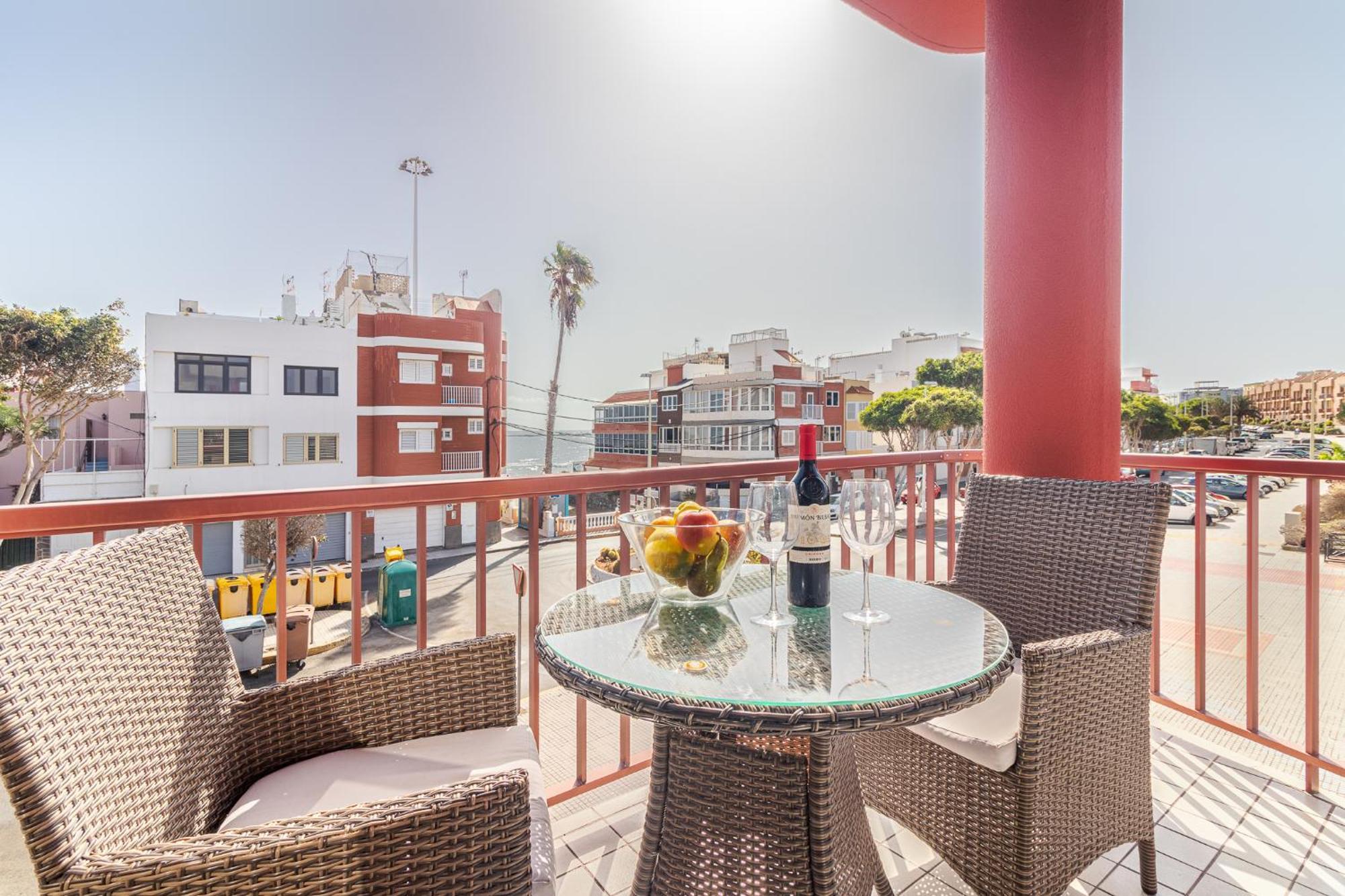 With Terrace Views Apartamento