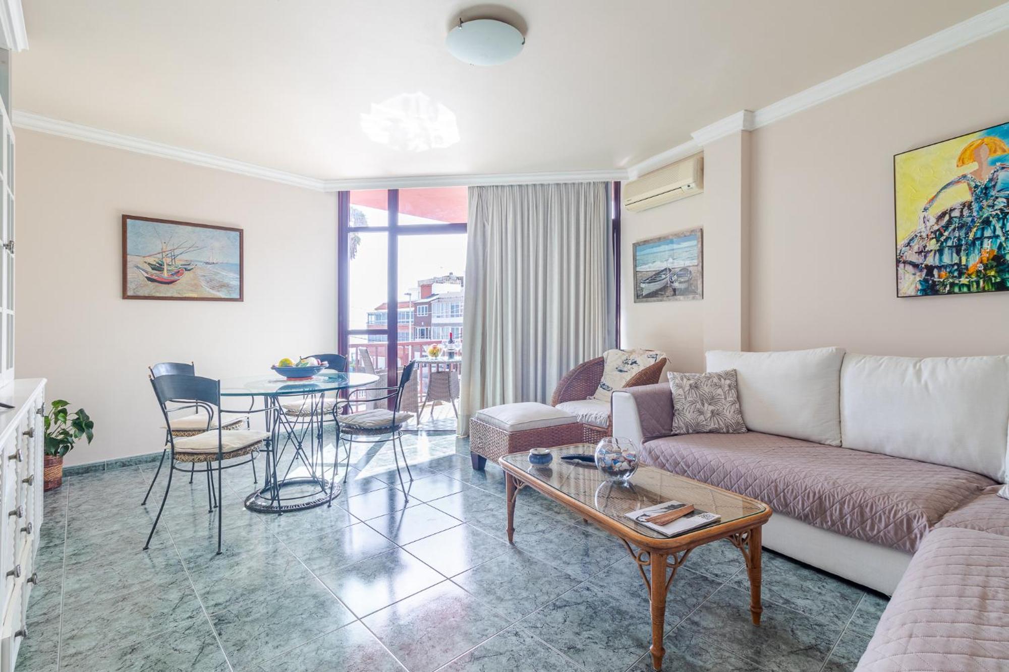 With Terrace Views Apartamento Telde