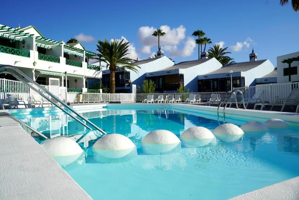 Sunshine, Pool & * San Bartolome de Tirajana (Gran Canaria)