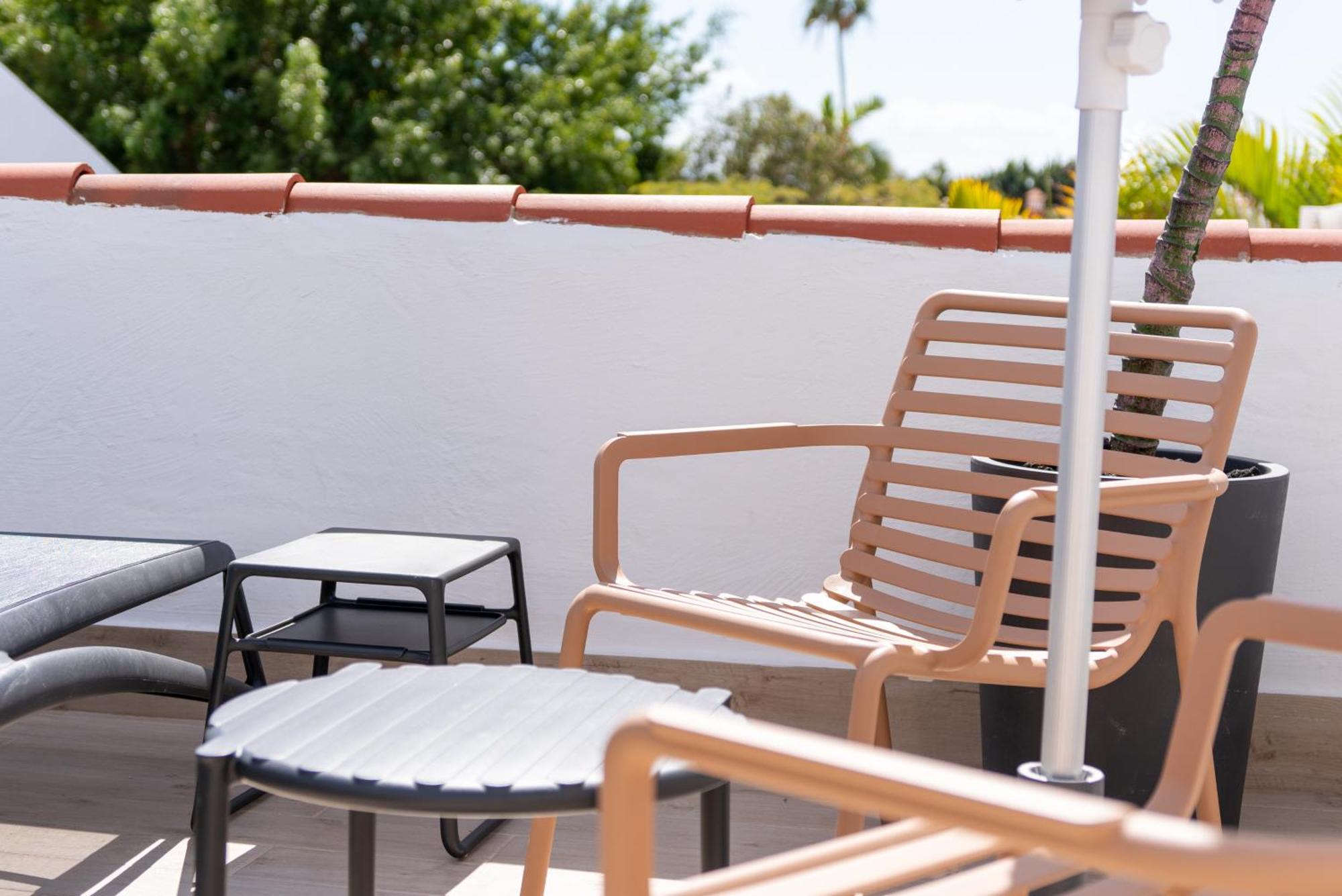 Rooftop Pamro - Private Jacuzzi - Fitness Area - Free Wifi - Air Conditioner - Pool - Modern & Comfortable - Sunnygolf Сasa de vacaciones *