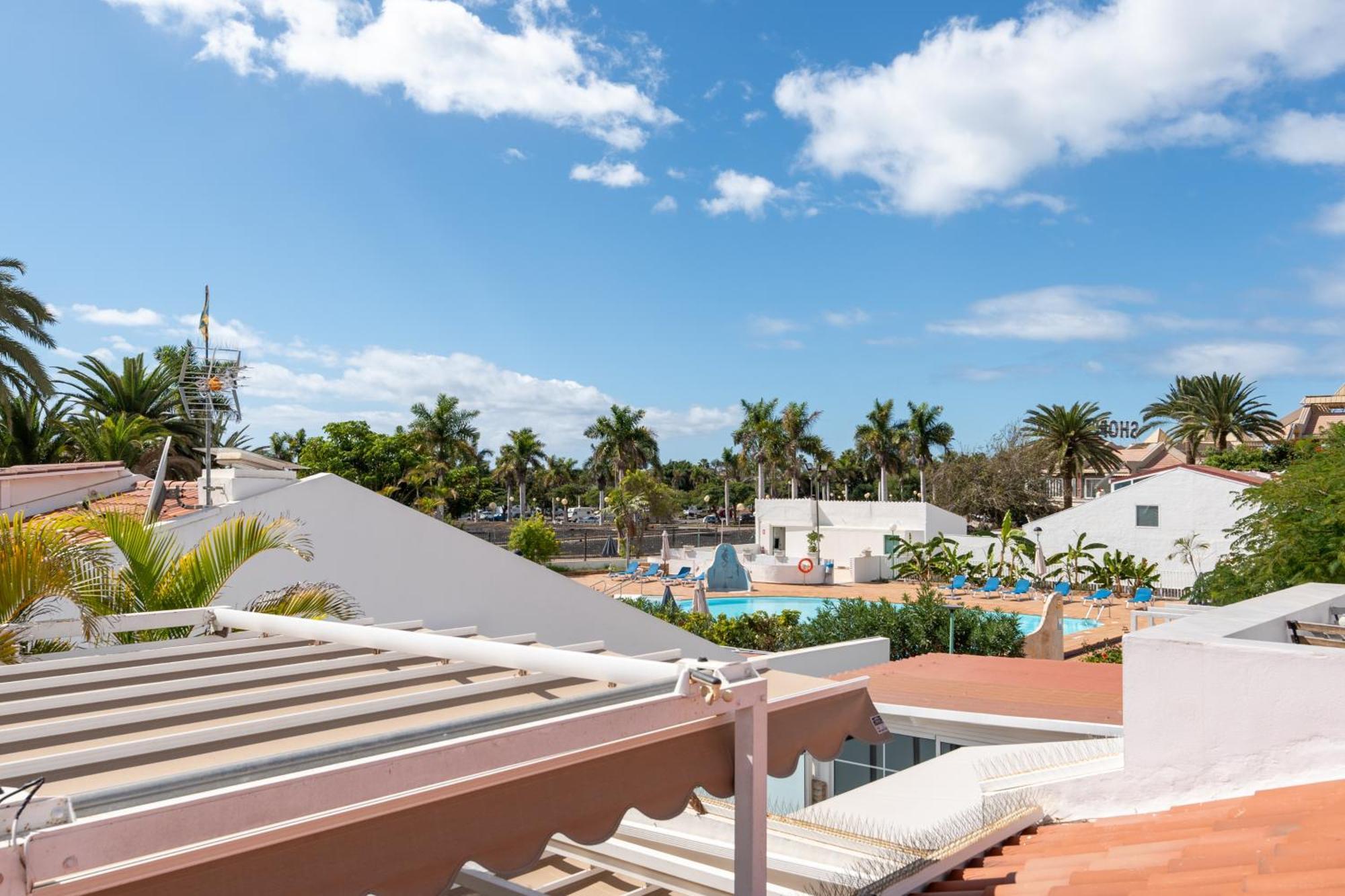 Rooftop Pamro - Private Jacuzzi - Fitness Area - Free Wifi - Air Conditioner - Pool - Modern & Comfortable - Sunnygolf Сasa de vacaciones *