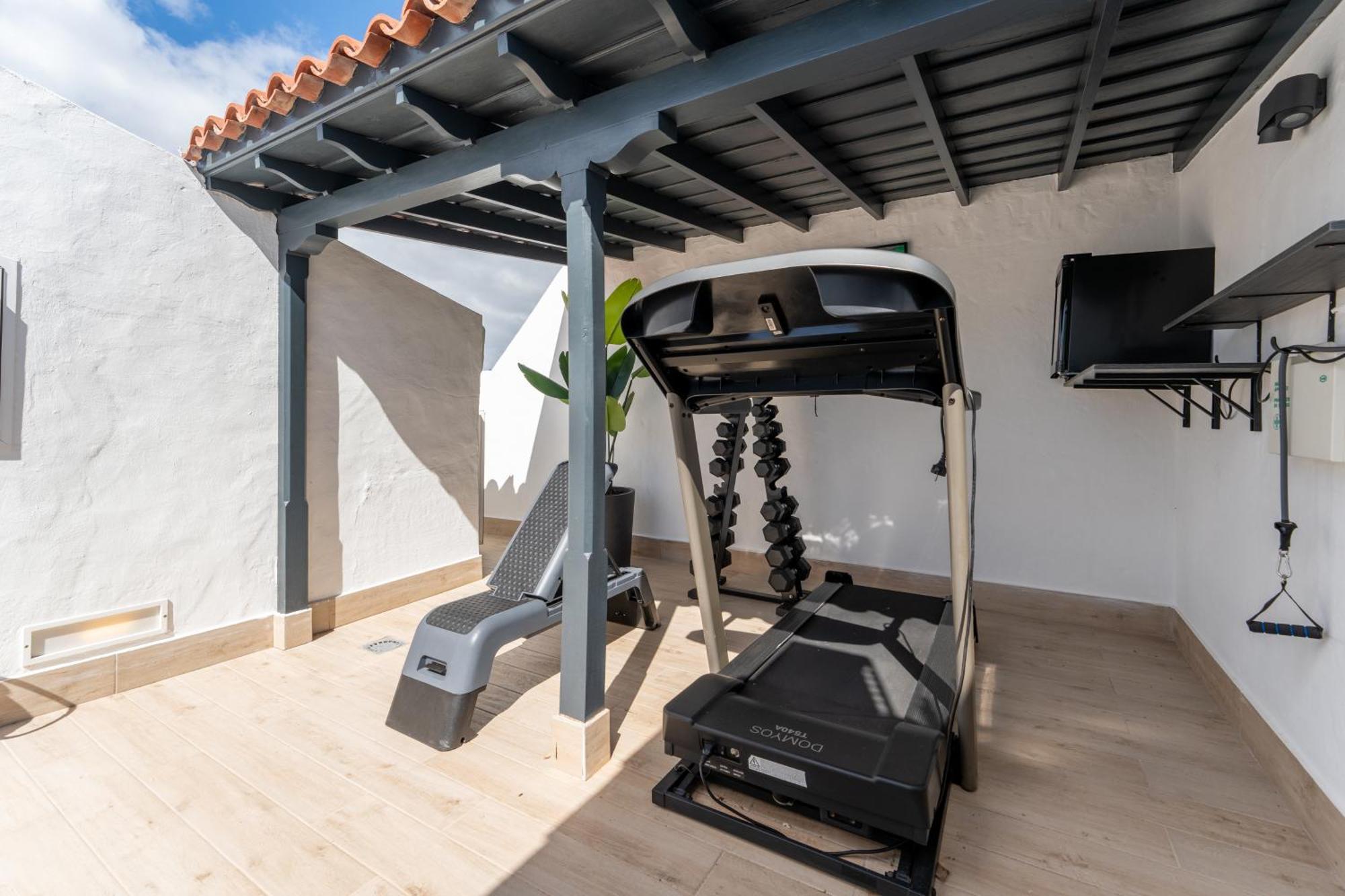 Rooftop Pamro - Private Jacuzzi - Fitness Area - Free Wifi - Air Conditioner - Pool - Modern & Comfortable - Sunnygolf * Maspalomas (Gran Canaria)