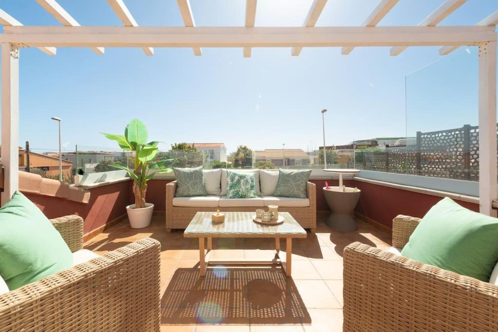Villa Con Piscina En La Playa
