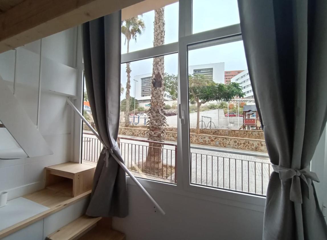 New & Modern Loft Apartment *