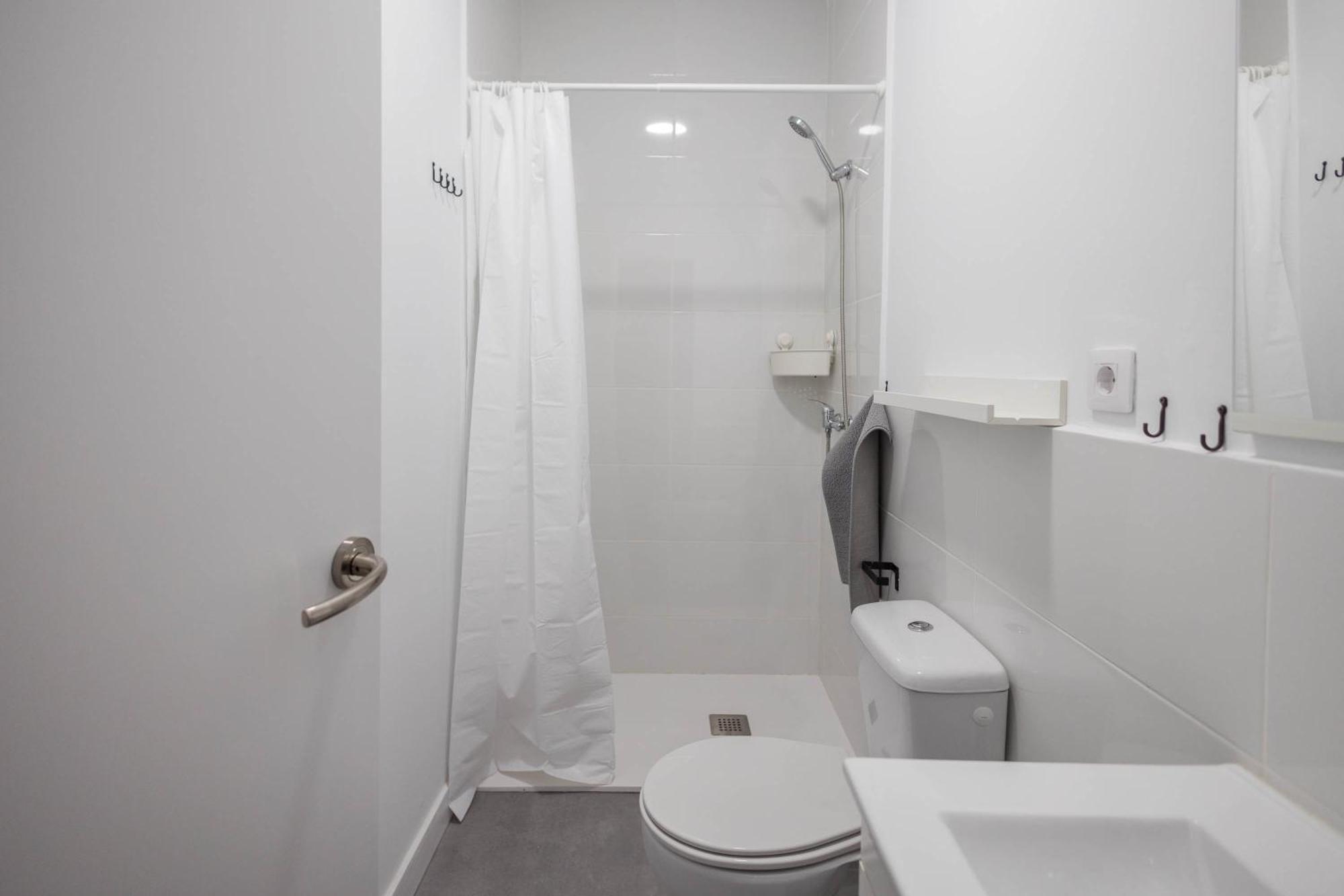 Coliving Mol-terrace, En-suite Bathroom, Fridge & Tv *