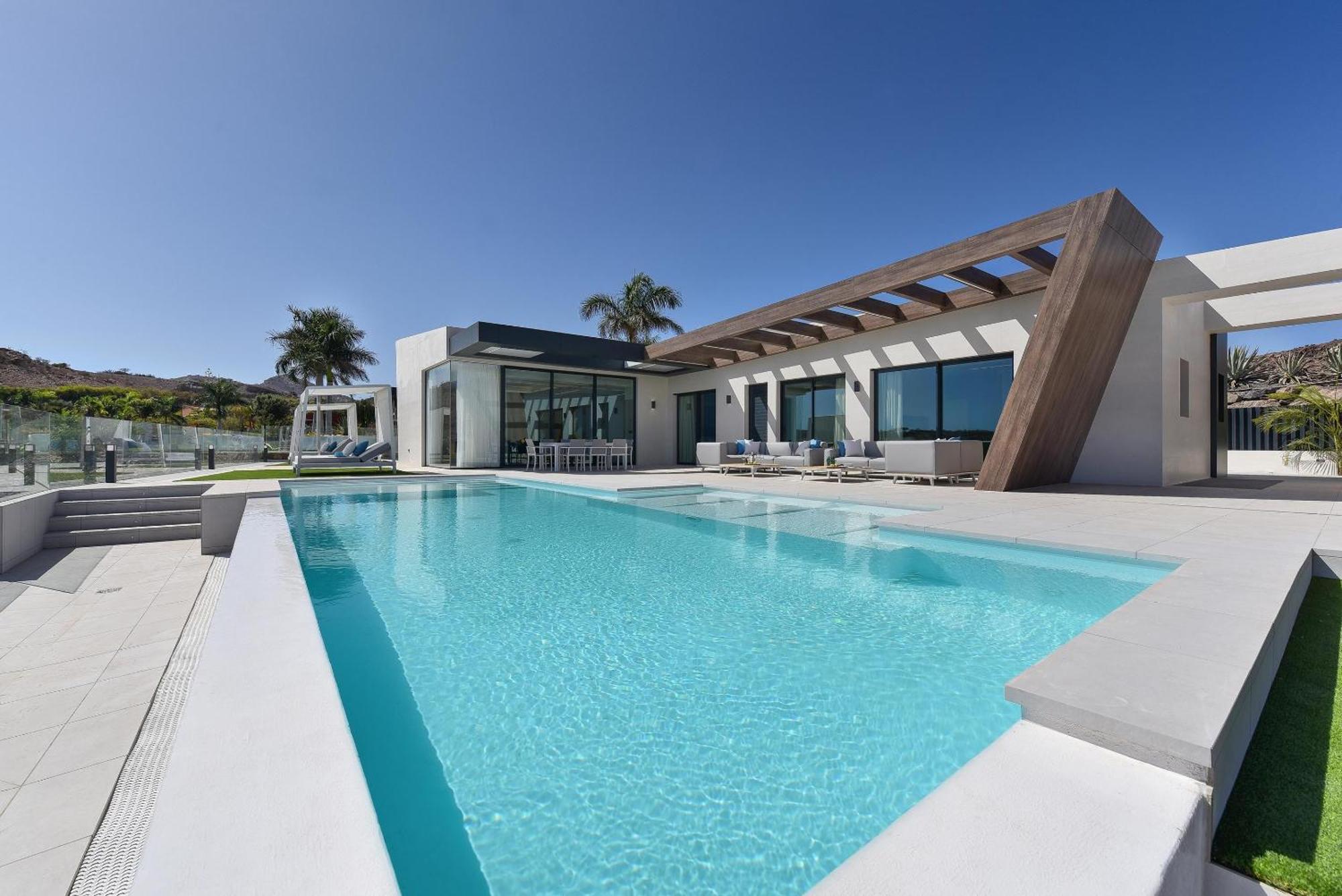 Villa Salobre Terraza Uno Luxury Retreat In Gran Canaria Private Outdoor Pool Bbq Facilities Shaded Outdoor Dining Area Salobre Golf Resort Villa *