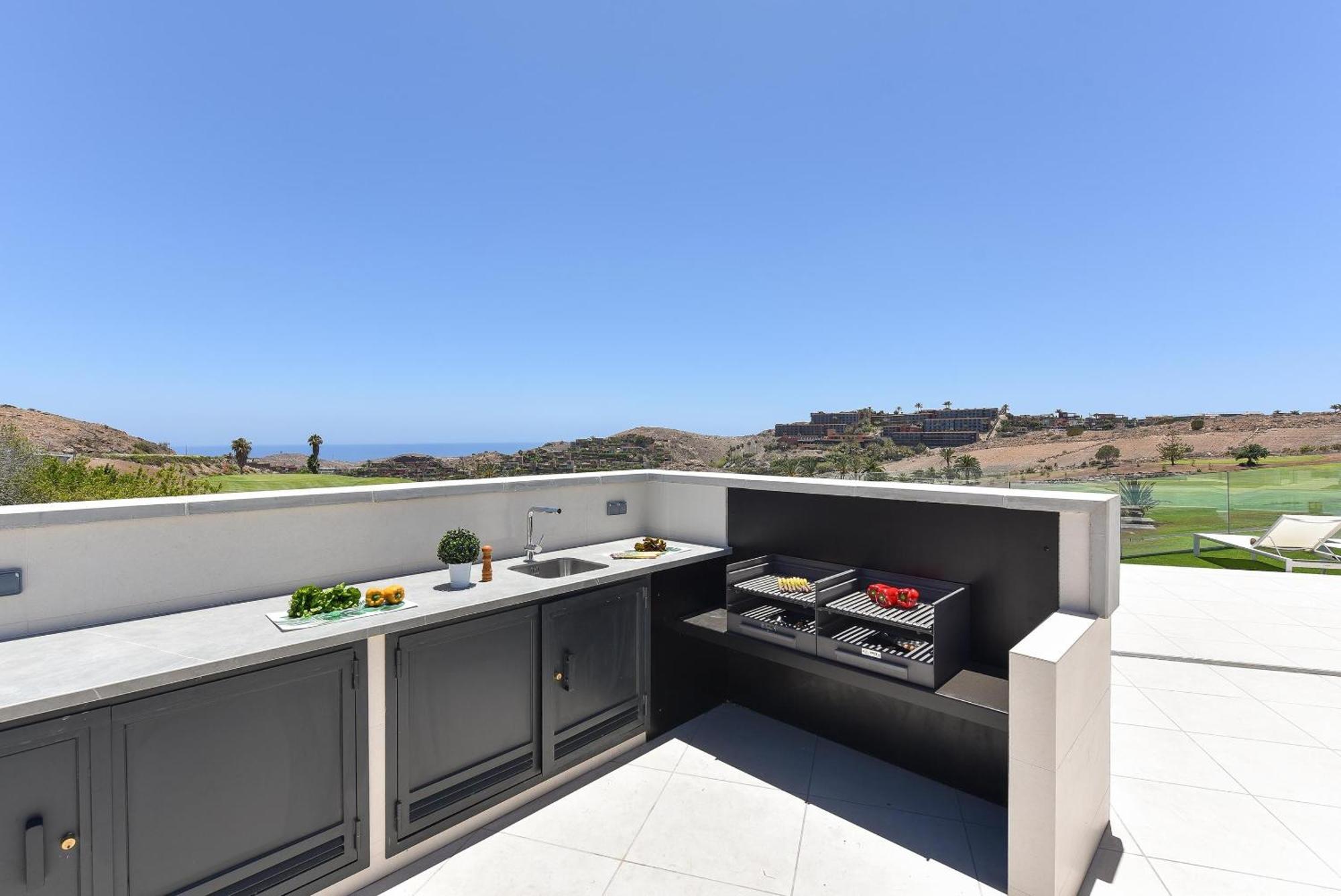 Villa Villa Salobre Terraza Uno Luxury Retreat In Gran Canaria Private Outdoor Pool Bbq Facilities Shaded Outdoor Dining Area Salobre Golf Resort *
