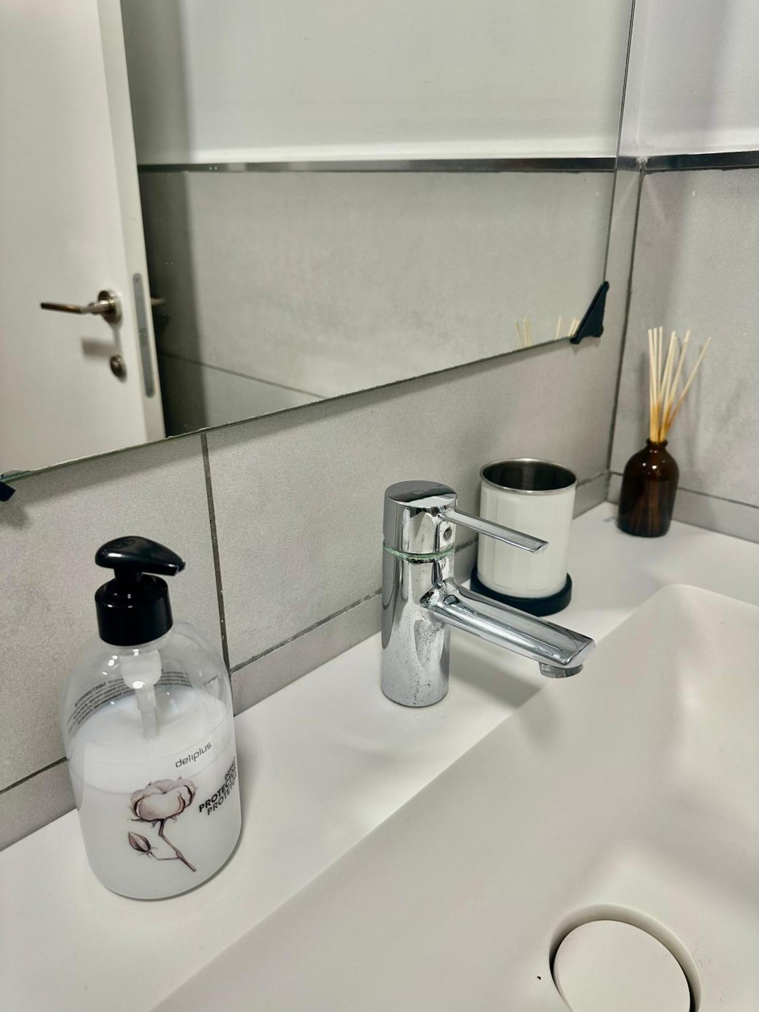 Ranee - 2 Bed 2 Bath In Centre Apartment Las Palmas de Gran Canaria