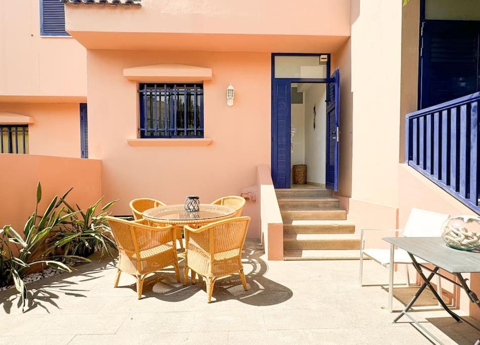 Surf House Meloneras Holiday home