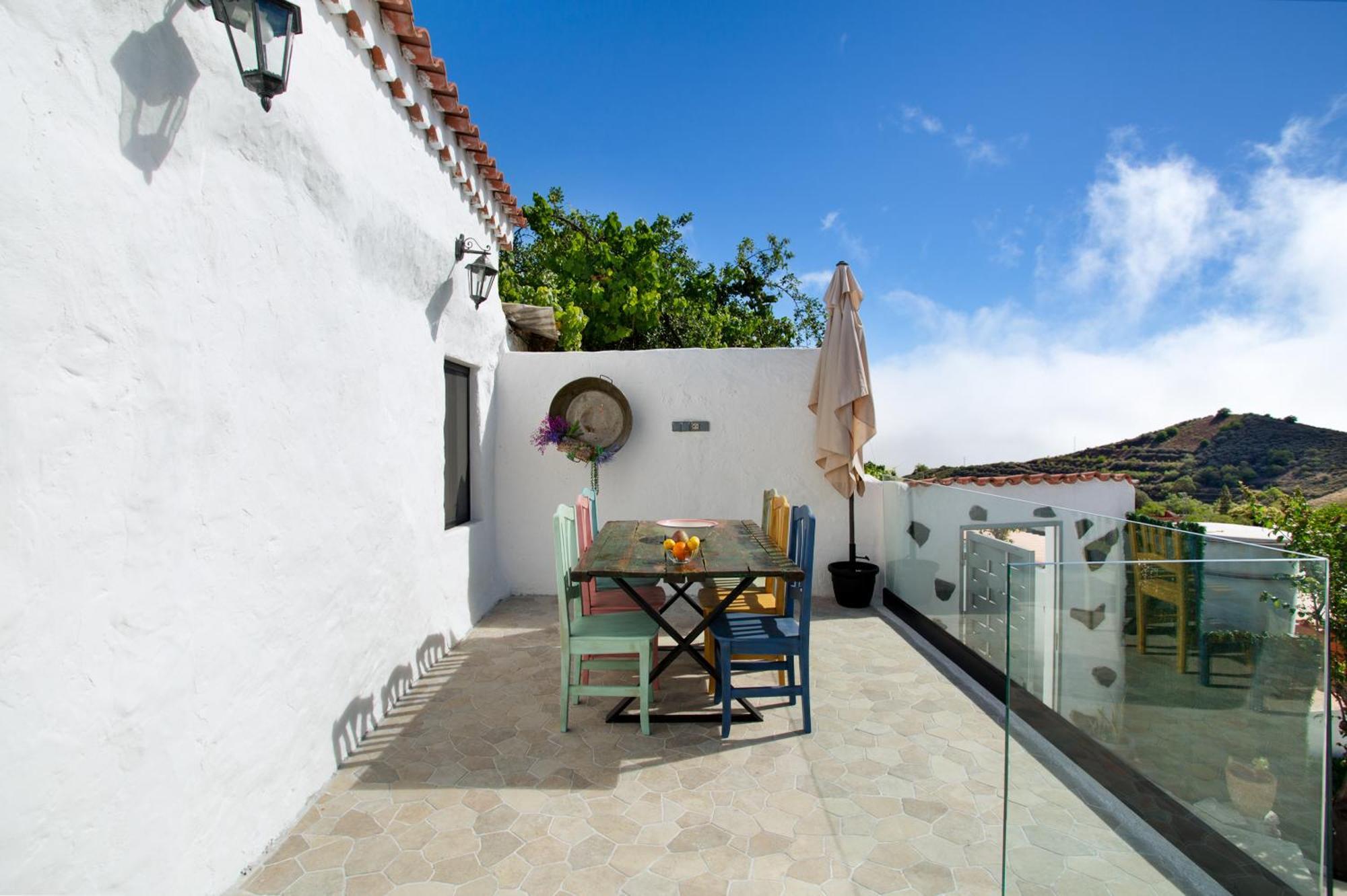 Casa Tito Y Teresita * Vega de San Mateo