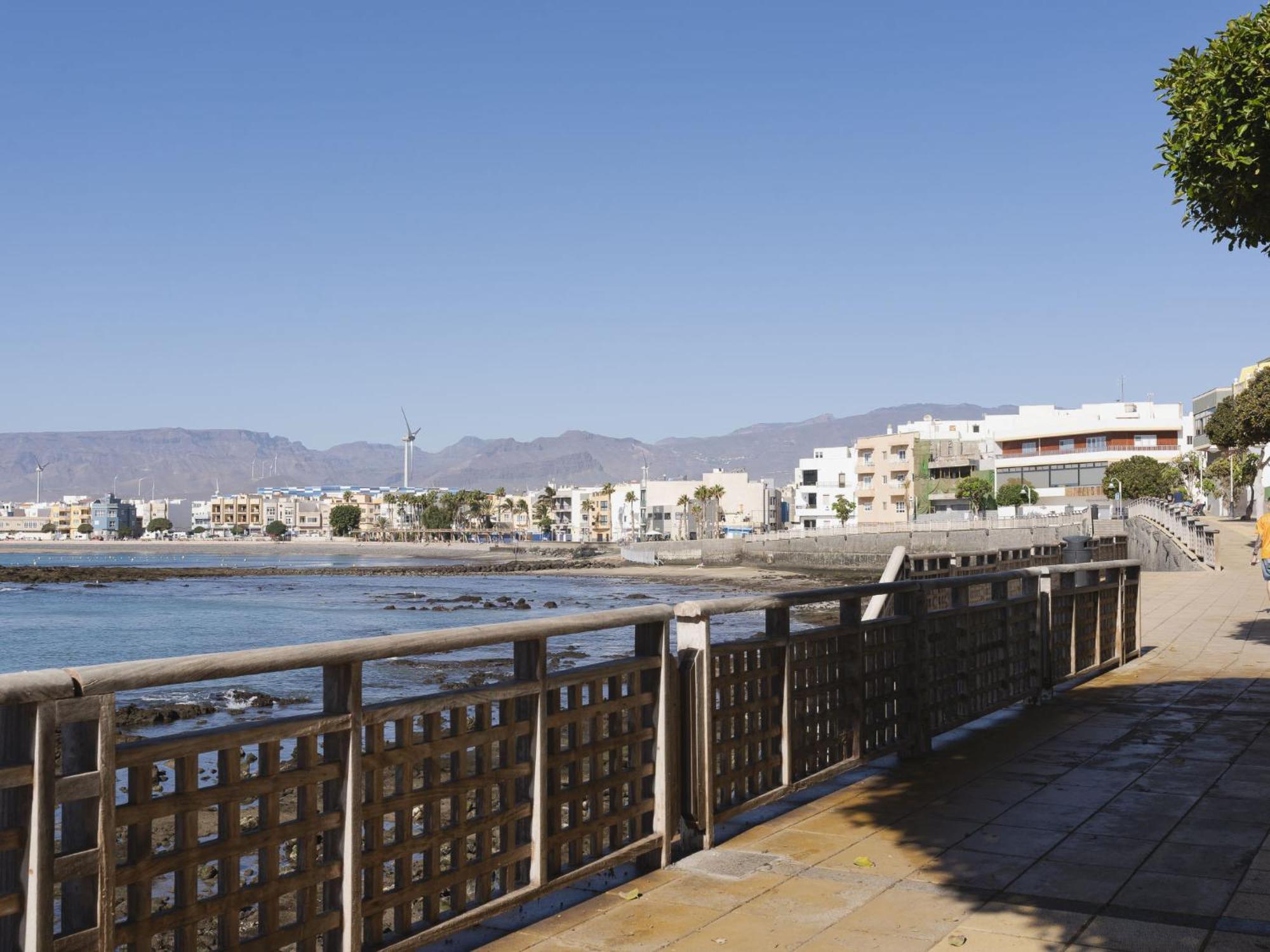 Daura By Interhome * Arinaga