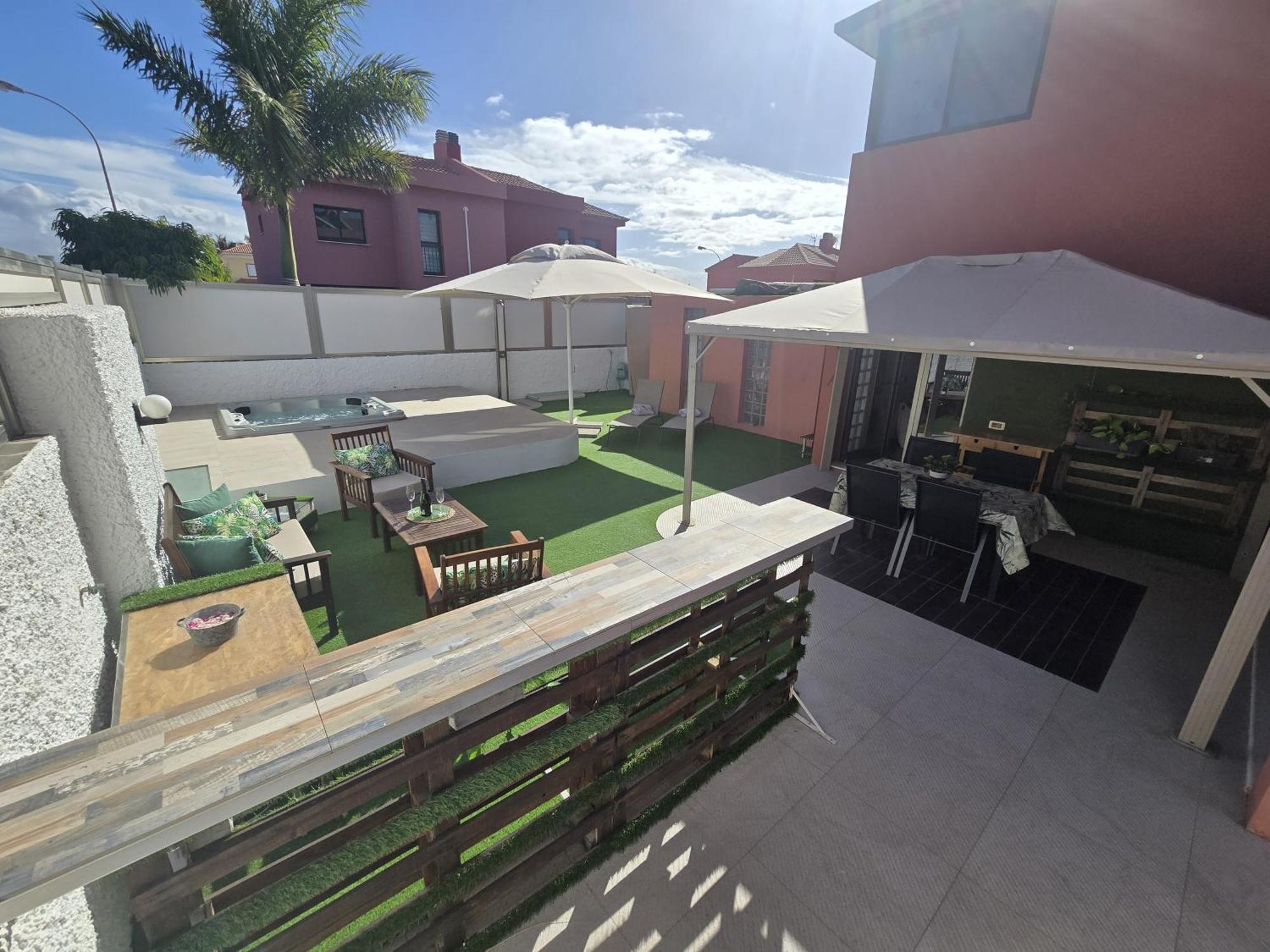 Oasis House Сasa de vacaciones