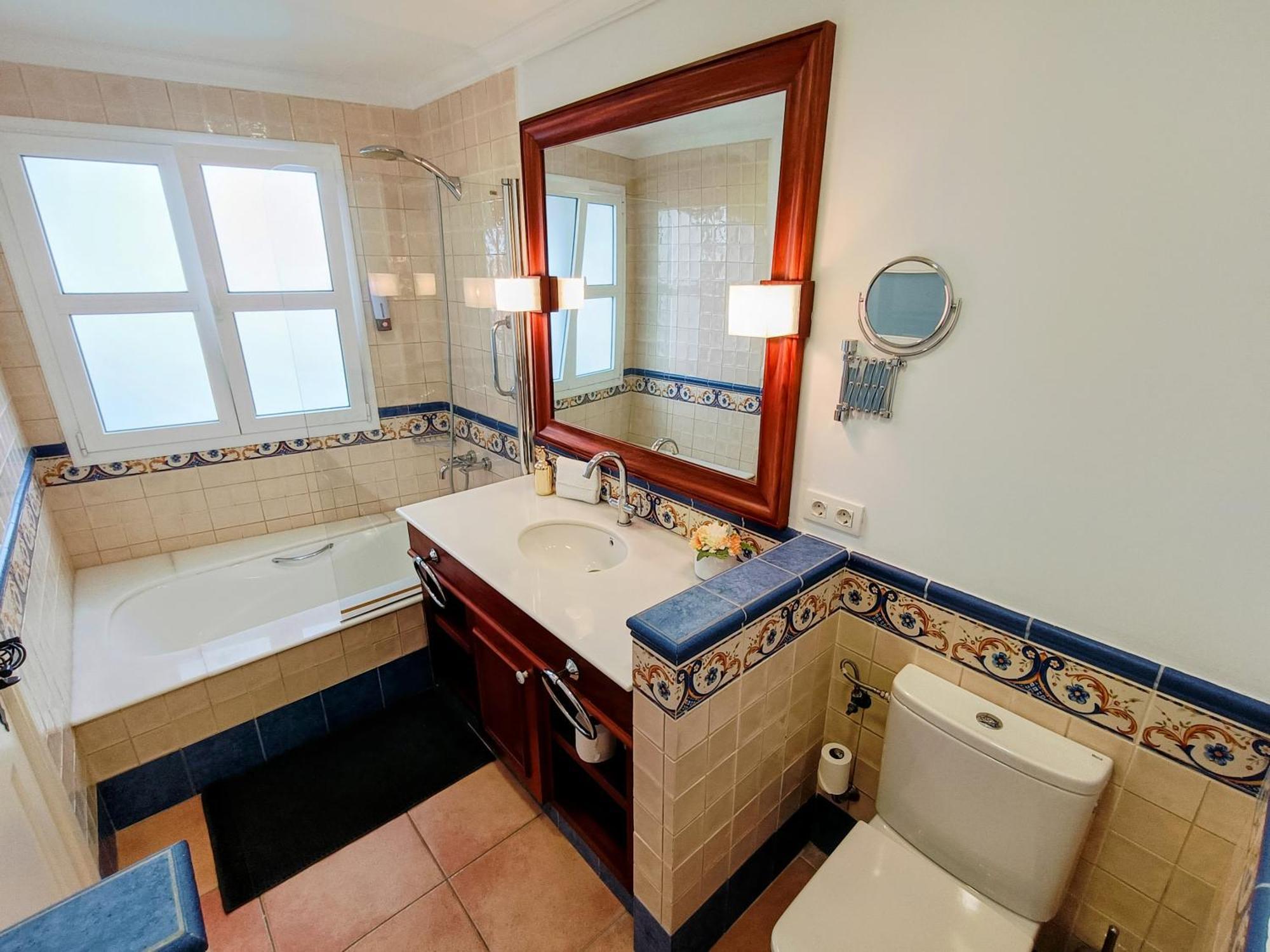 Magnificent 5-star With Sea View, Jacuzzi And Pool Apartamento