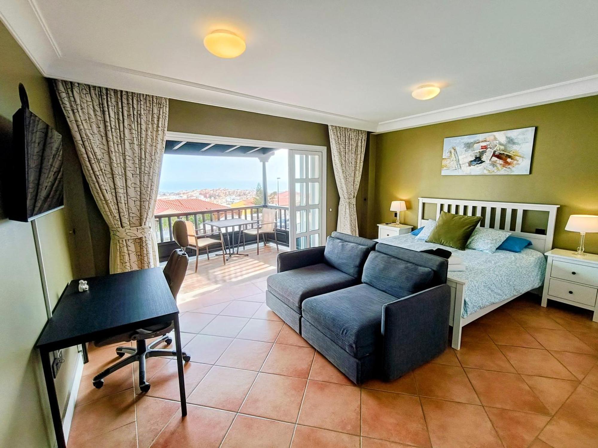 Magnificent 5-star With Sea View, Jacuzzi And Pool Apartamento *