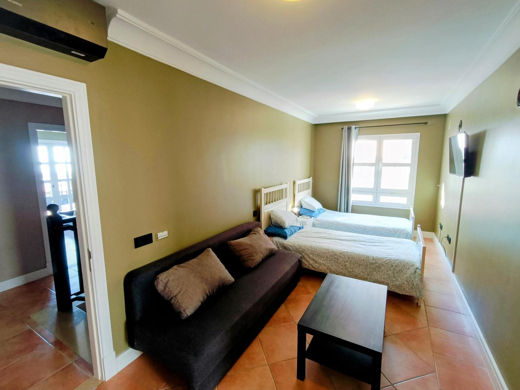 Magnificent 5-star With Sea View, Jacuzzi And Pool