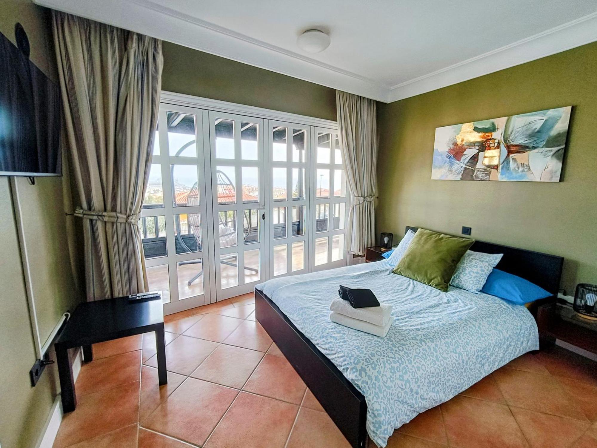Magnificent 5-star With Sea View, Jacuzzi And Pool *