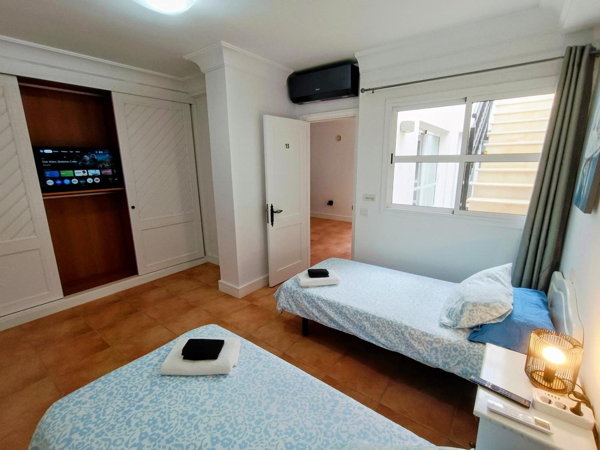 Magnificent 5-star With Sea View, Jacuzzi And Pool