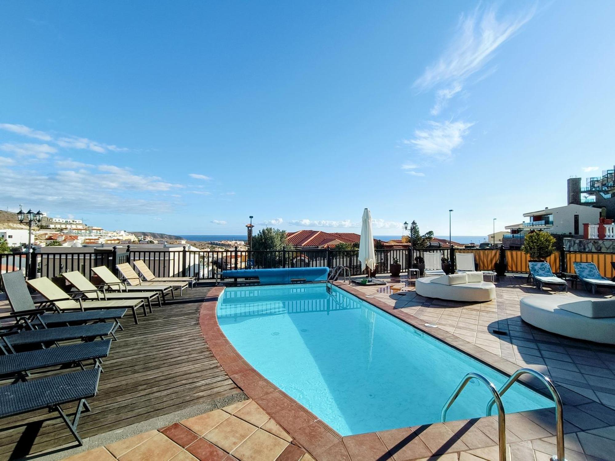 Magnificent 5-star With Sea View, Jacuzzi And Pool Apartamento *