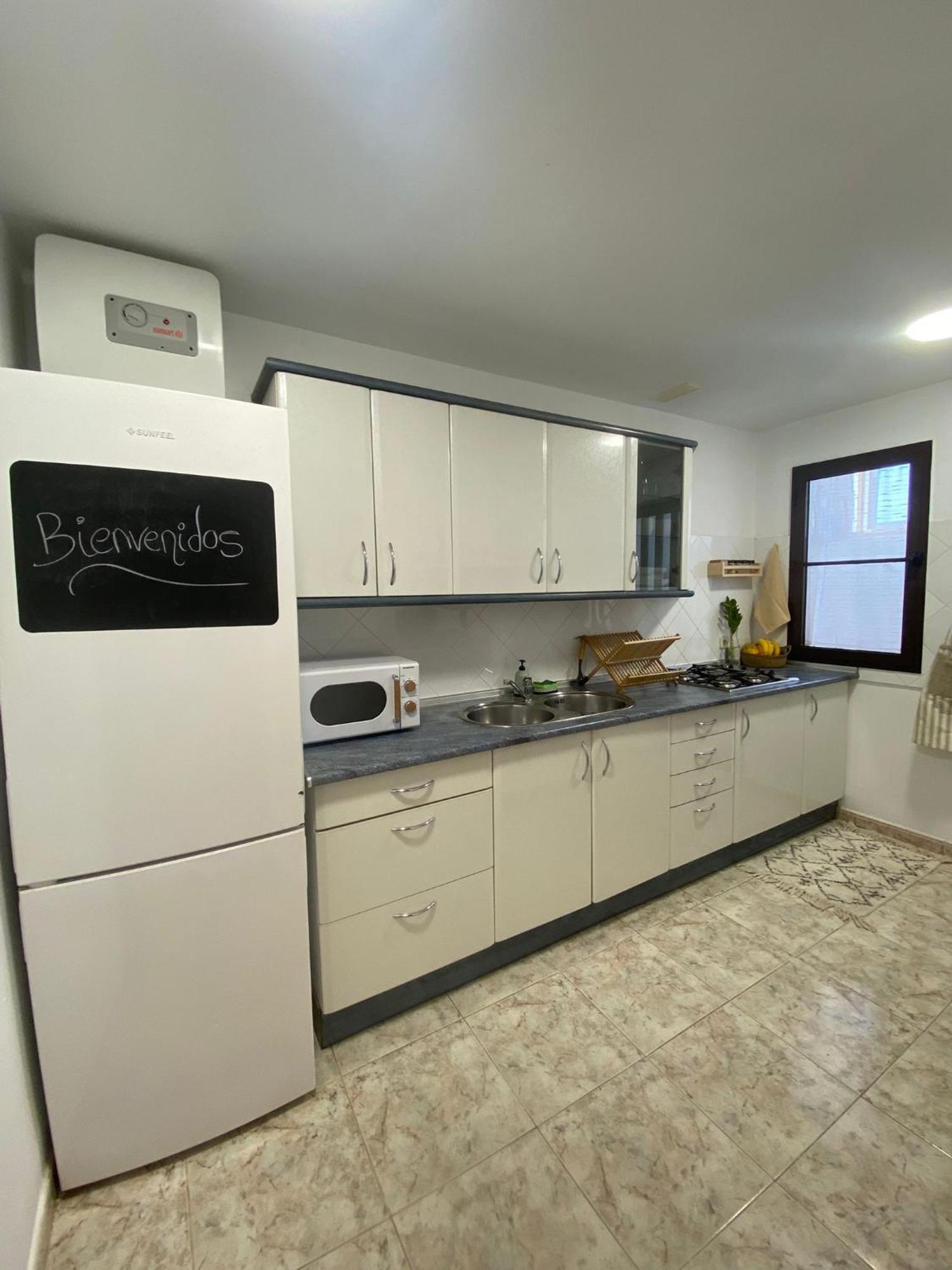 Vivienda Con Vistas Al Mar, Cerca De La Playa Y 3 Bedrooms Apartamento