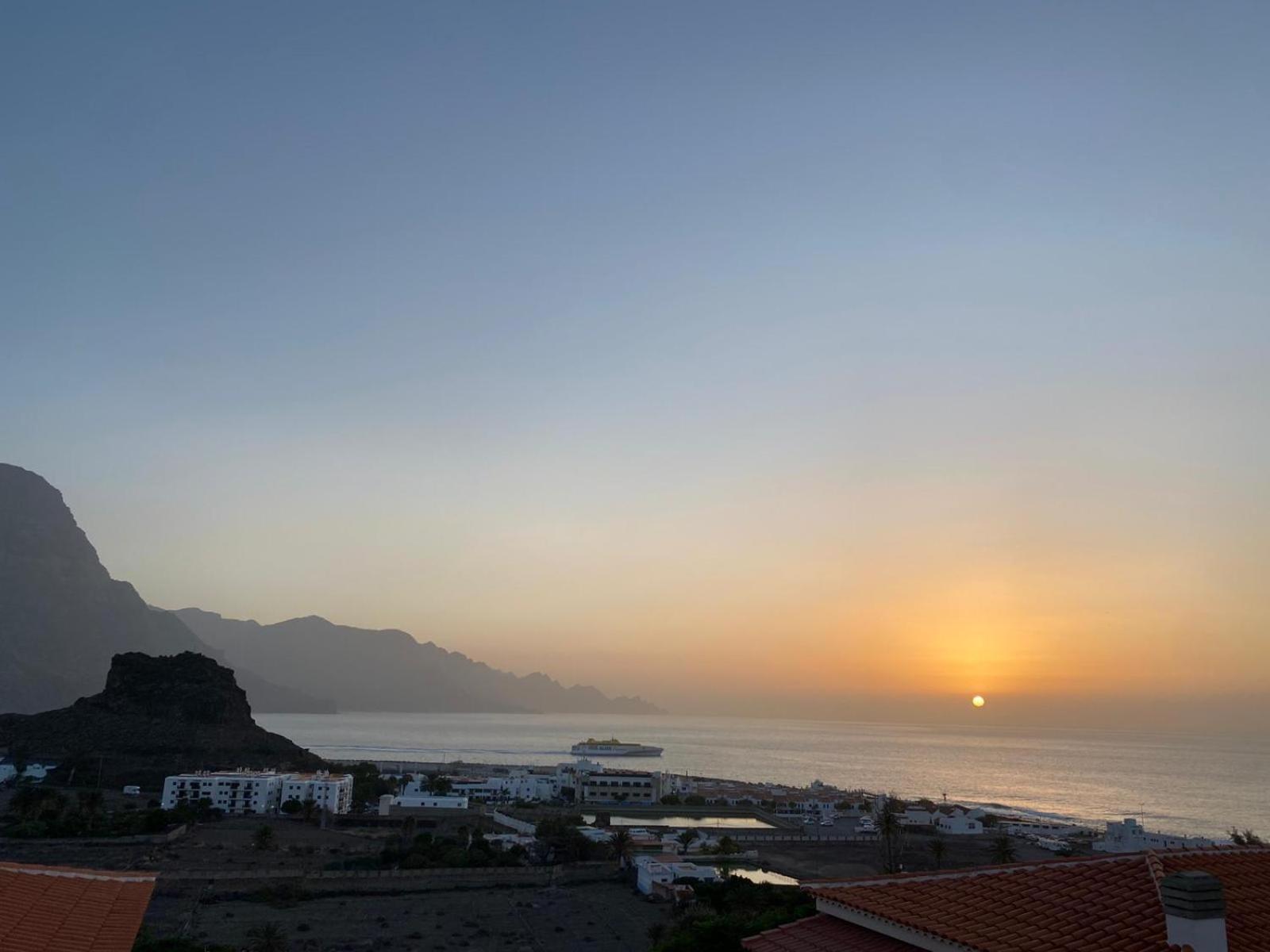 Vivienda Con Vistas Al Mar, Cerca De La Playa Y 3 Bedrooms Apartamento