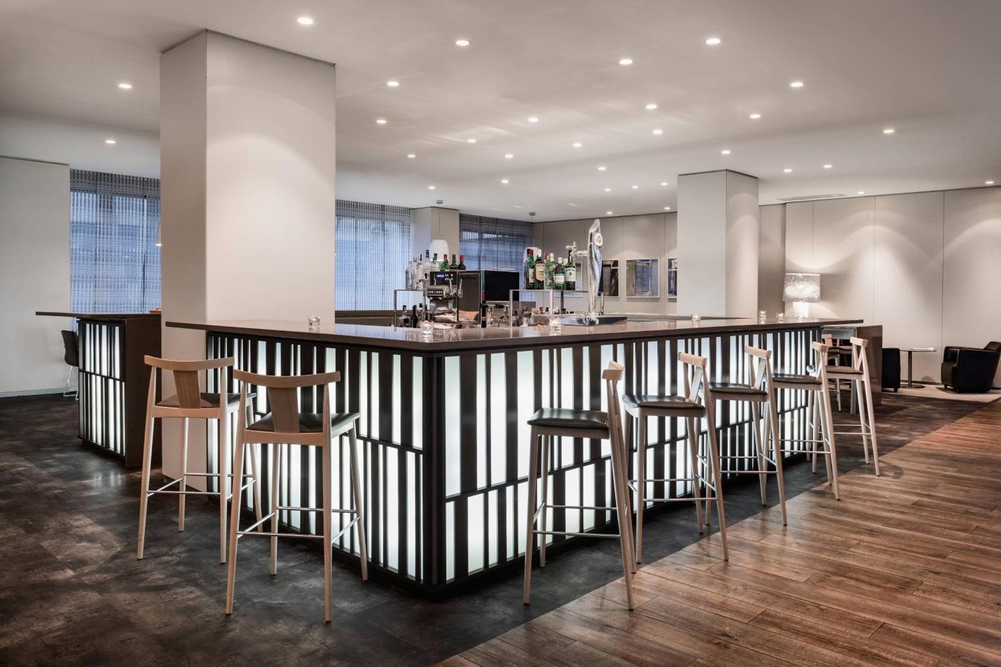 Ac Iberia Palmas Hotel 4*