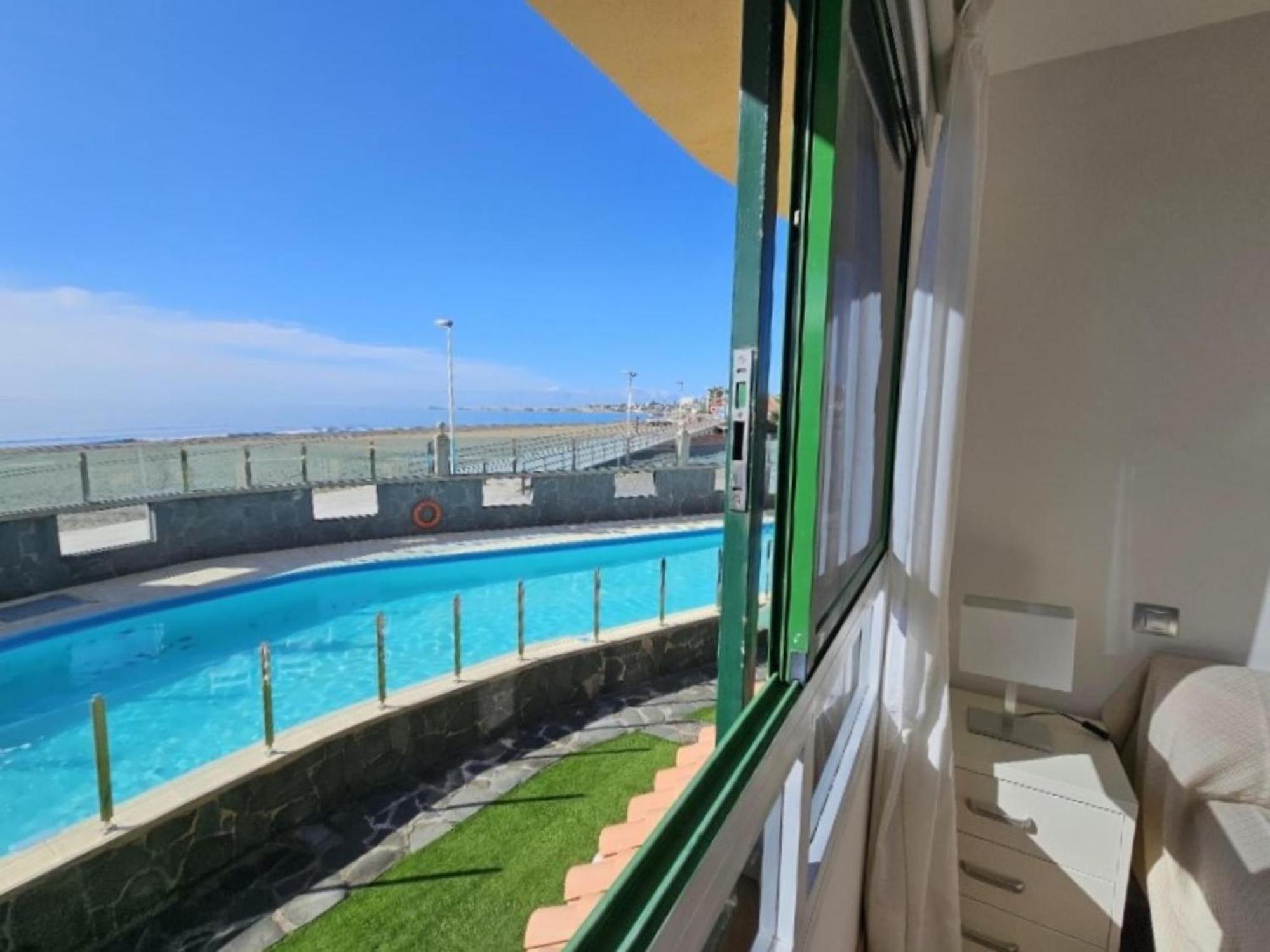 Aquarius 18 By Villagrancanaria