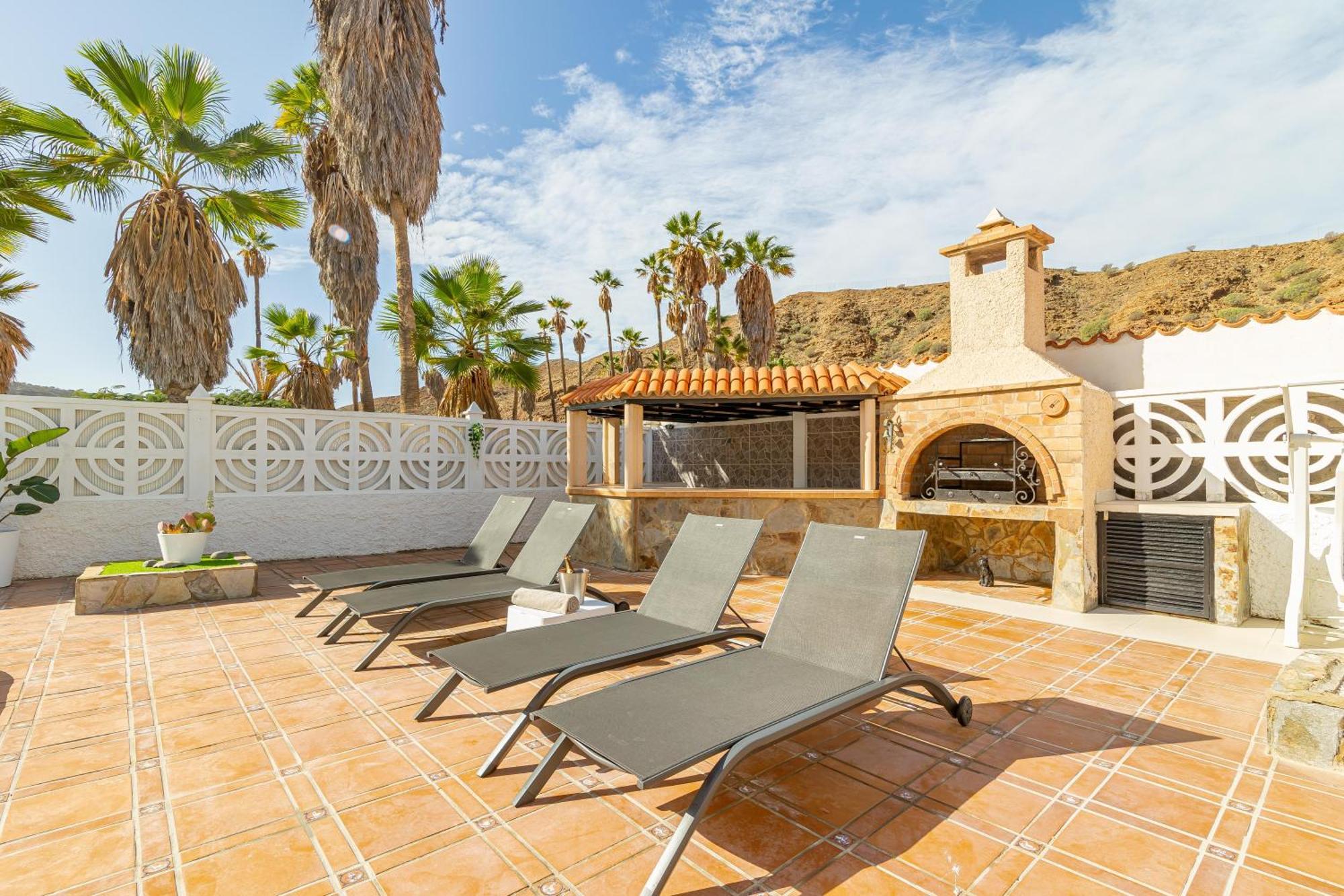 Canarian - Casa Feliz Villa