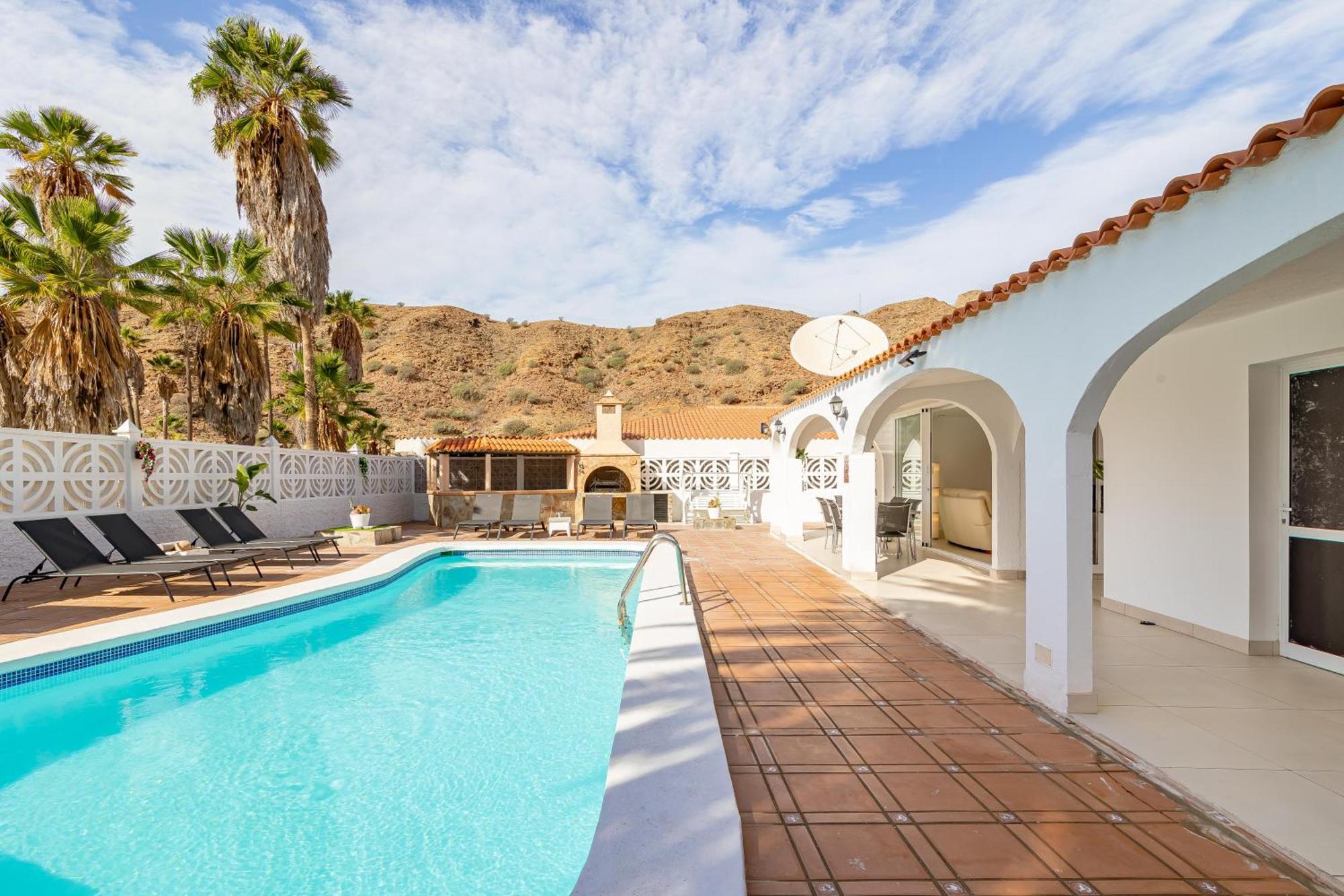 Canarian - Casa Feliz *